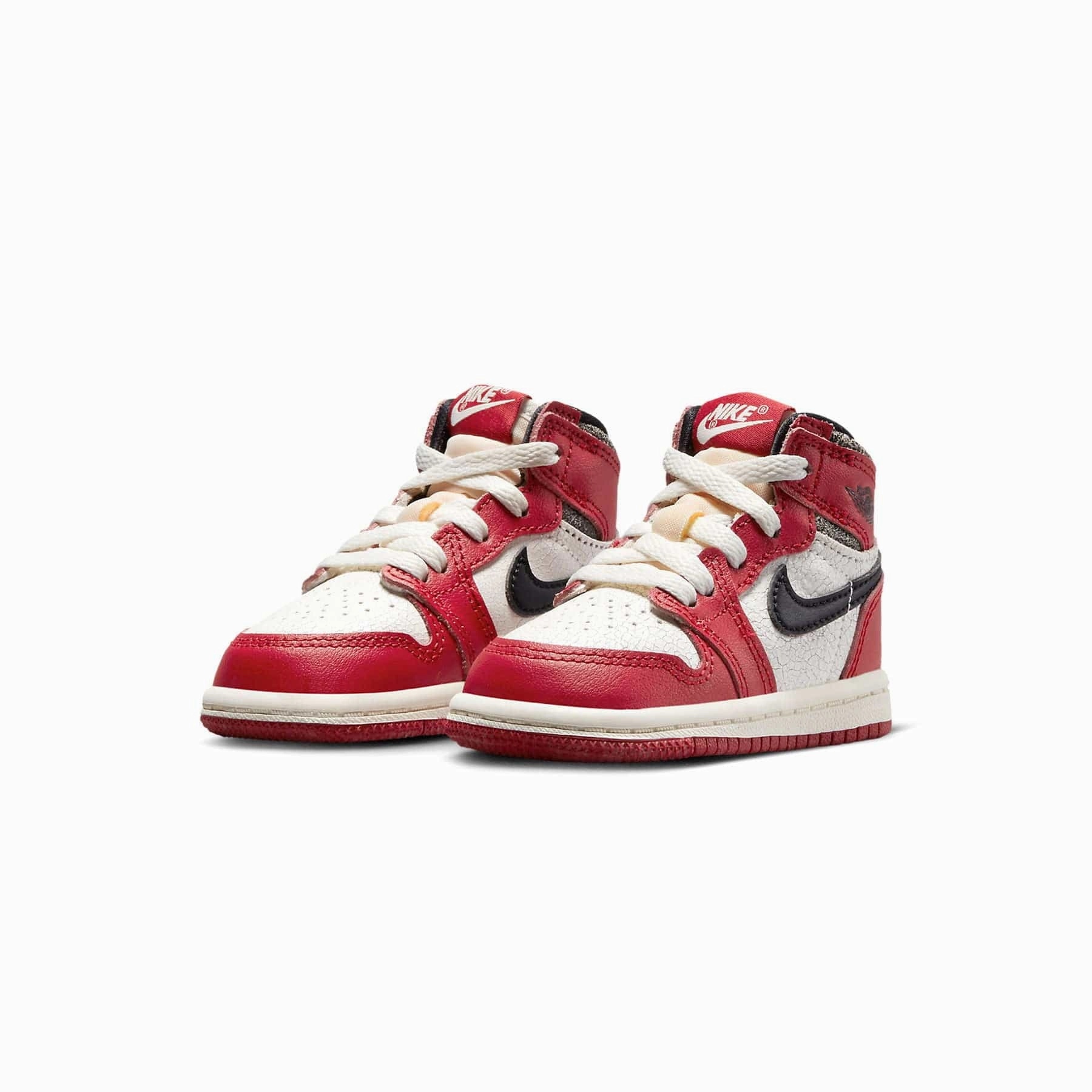 Air Jordan 1 Retro High OG TD 'Chicago Lost & Found' Air Jordan 1 vintage style sneakers