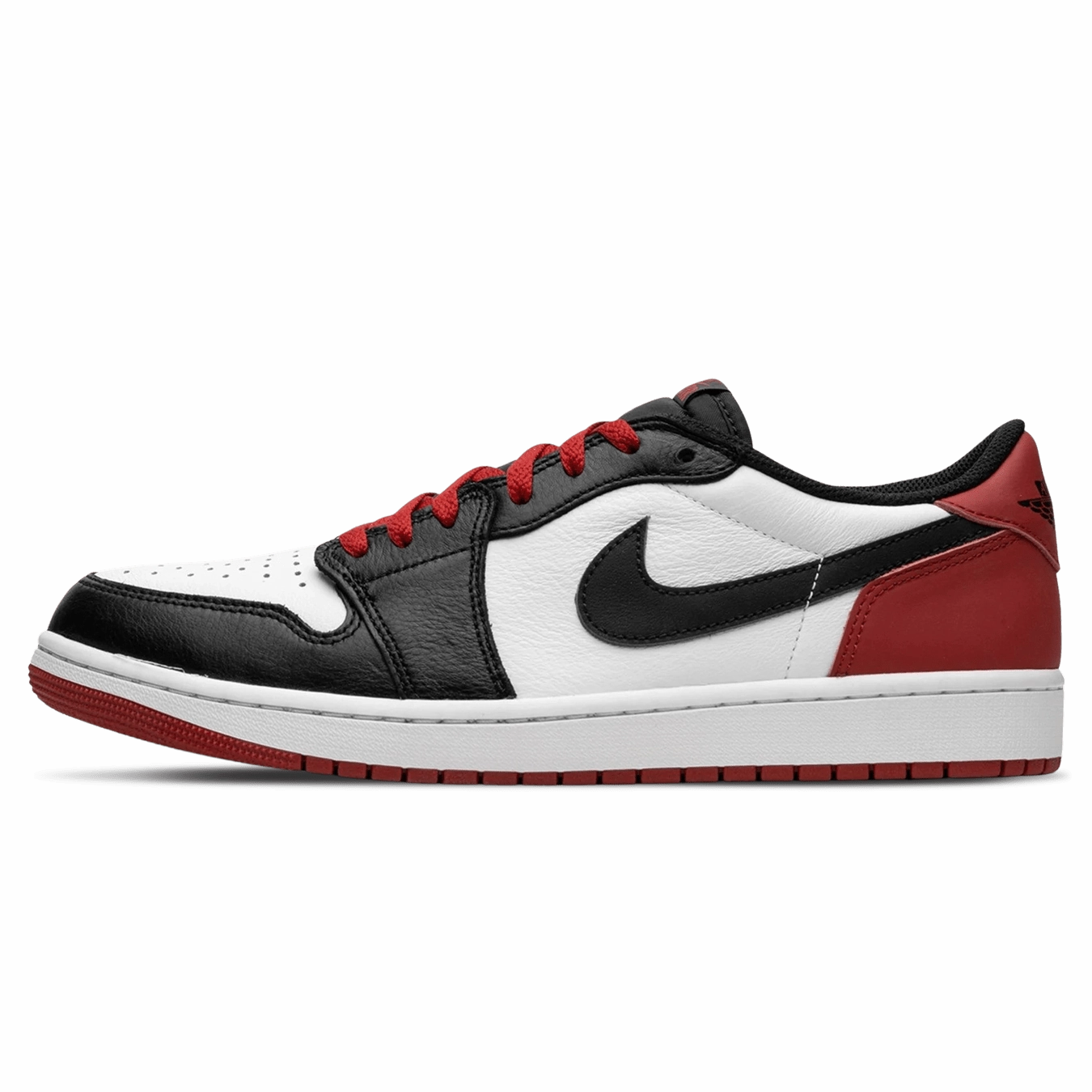 Air Jordan 1 Retro Low OG 'Black Toe' Air Jordan 1 Low sneakers perfect for casual outfits