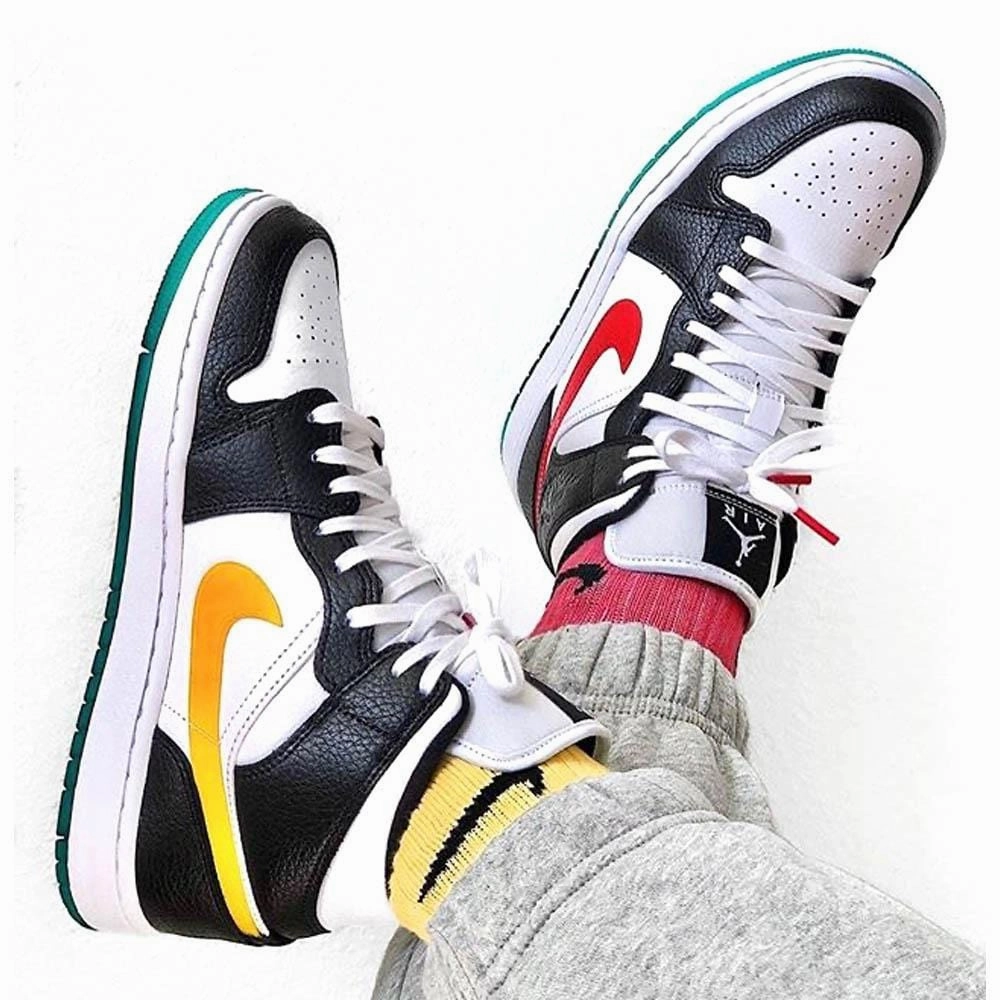 Air Jordan 1 Wmns Mid 'Alternate Swoosh' Air Jordan 1 Mid streetwear shoes