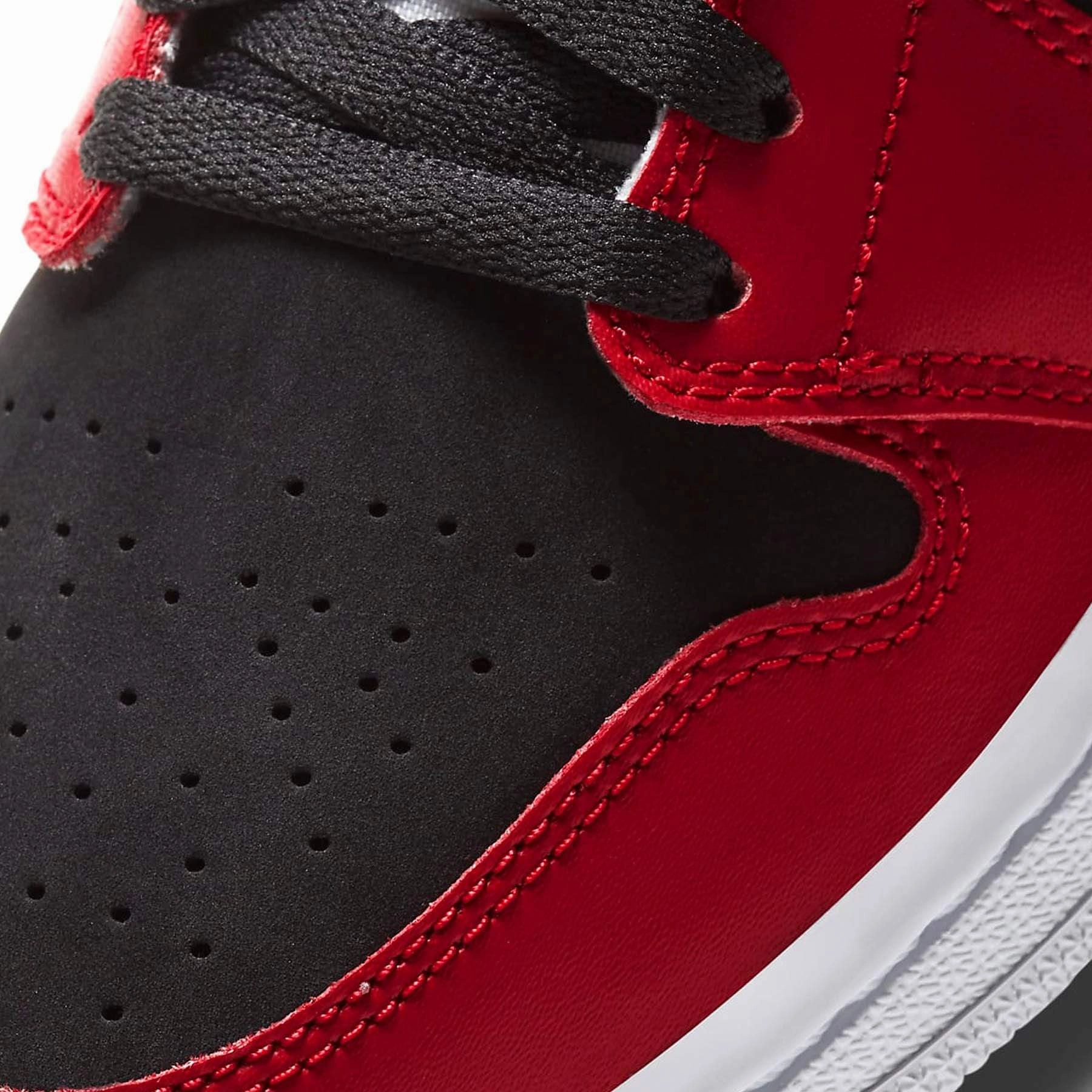 Air Jordan 1 Wmns Mid 'Gym Red Black' Air Jordan 1 Mid streetwear shoes