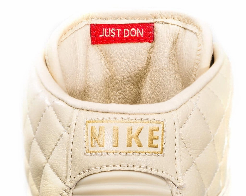 AIR JORDAN 2 RETRO JUST DON "BEACH" BOX SET Old-school athletic trainers