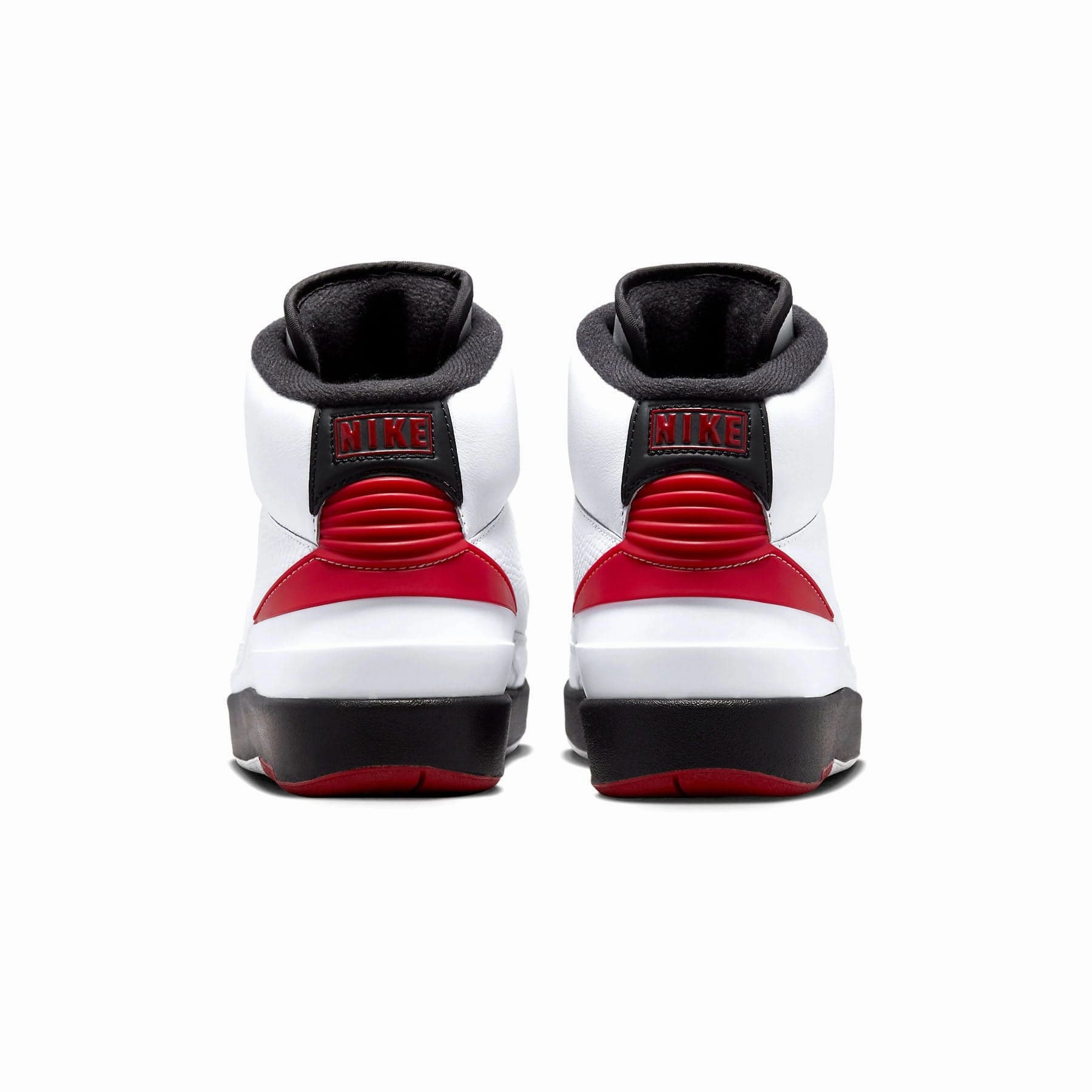 Air Jordan 2 Retro Wmns 'Chicago' 2022 Old-school athletic trainers