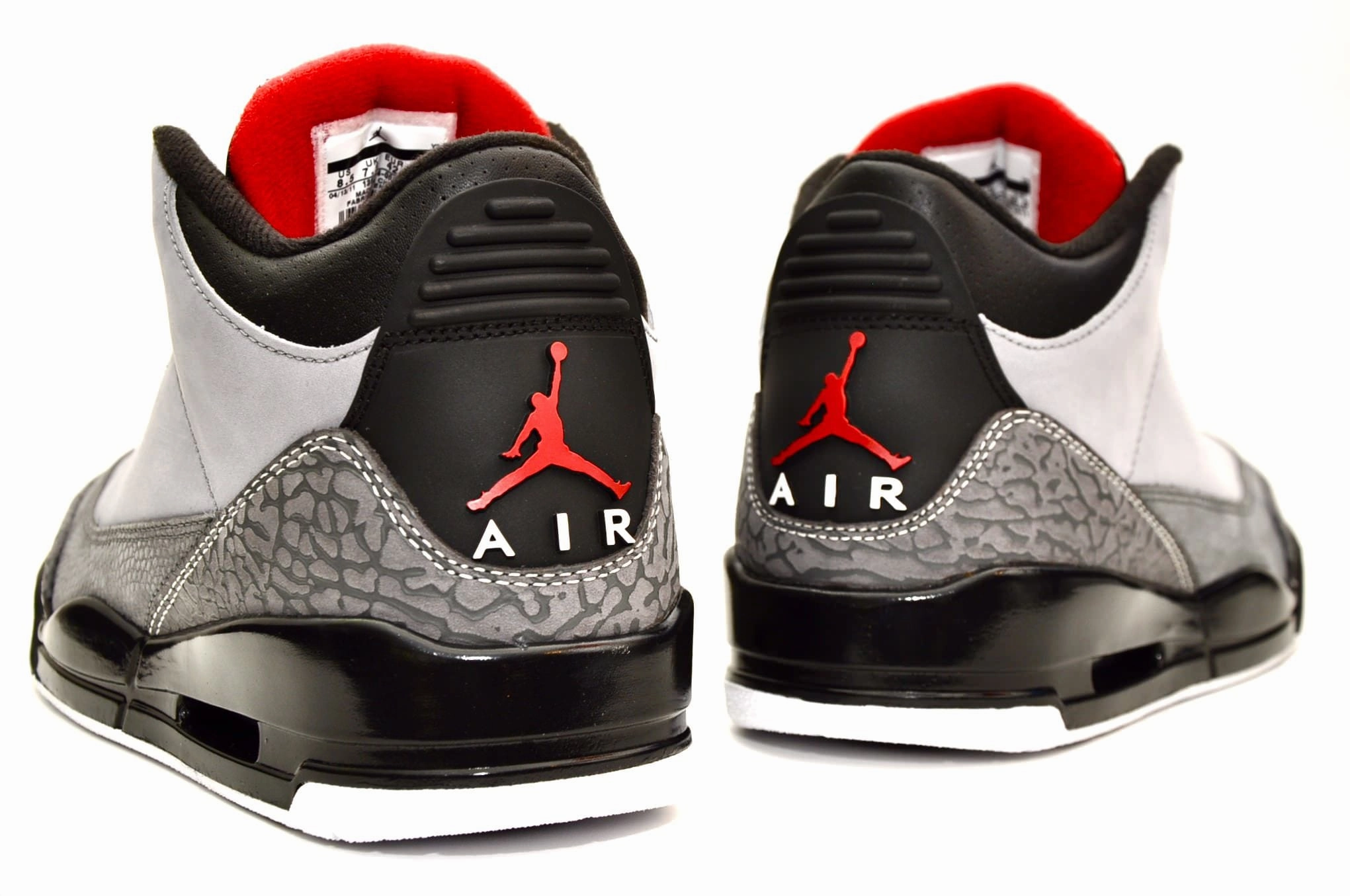 Air Jordan 3 'Stealth' All-day support retro kicks