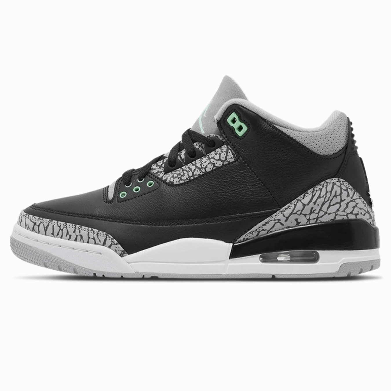 Air Jordan 3 Retro 'Green Glow' Air Jordan 3 street-ready sneakers