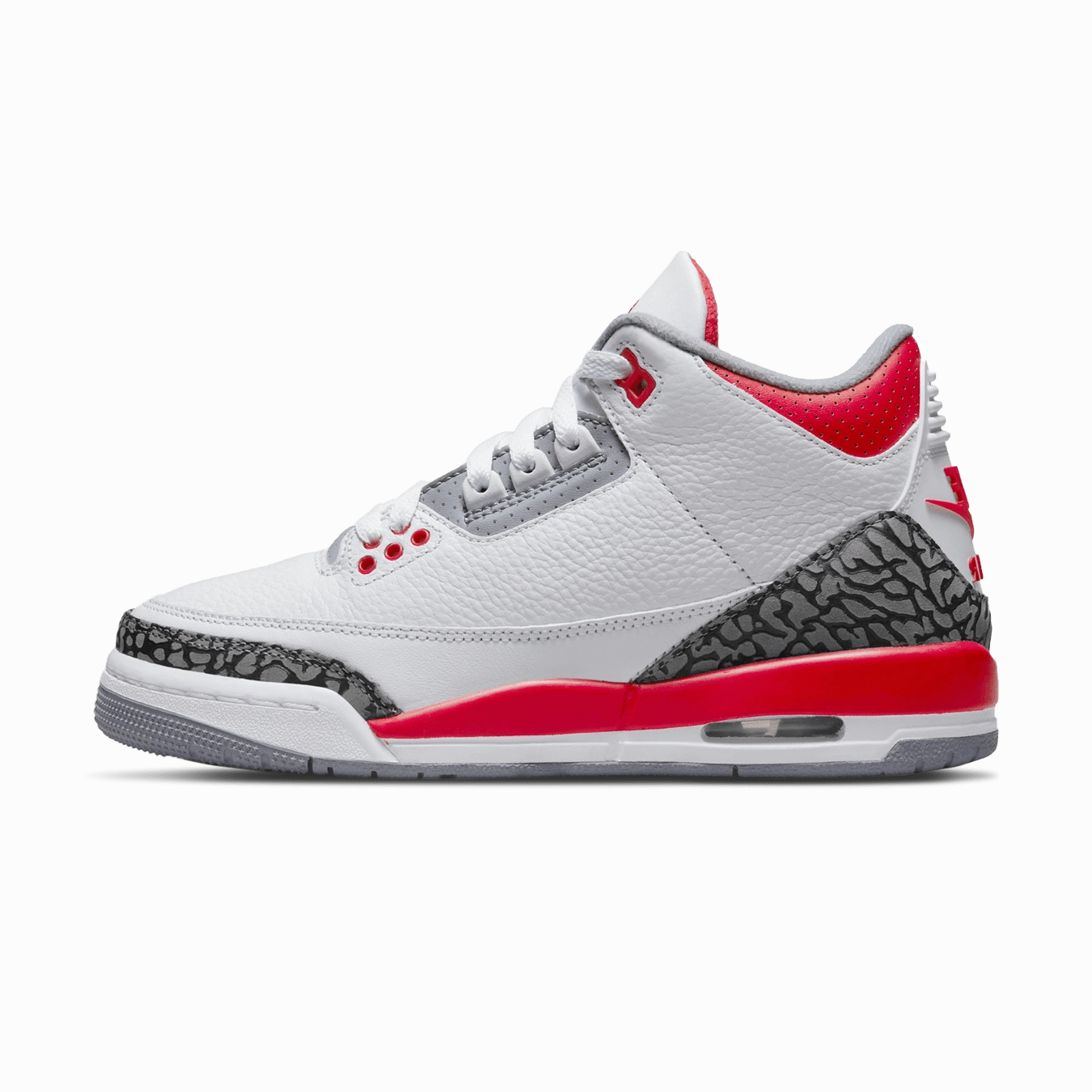 Air Jordan 3 Retro GS 'Fire Red' 2022 Air Jordan 3 street-ready sneakers