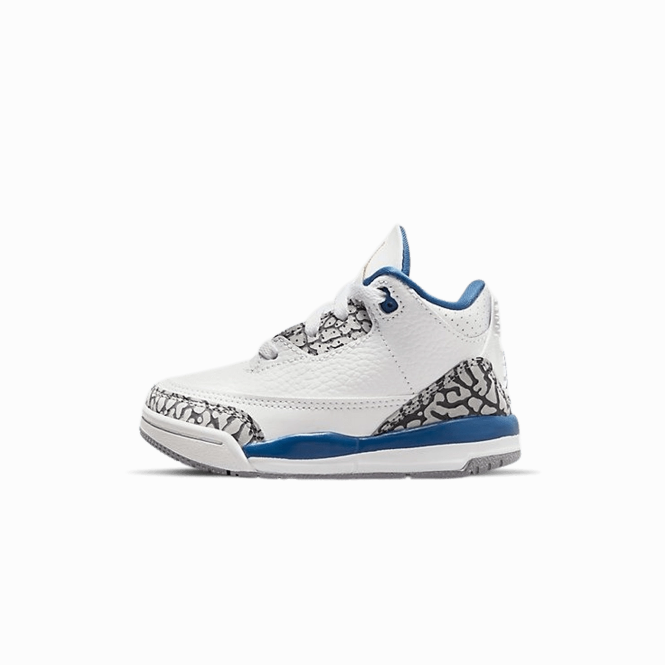 Air Jordan 3 Retro TD 'Washington Wizards' Air Jordan 3 street-ready sneakers