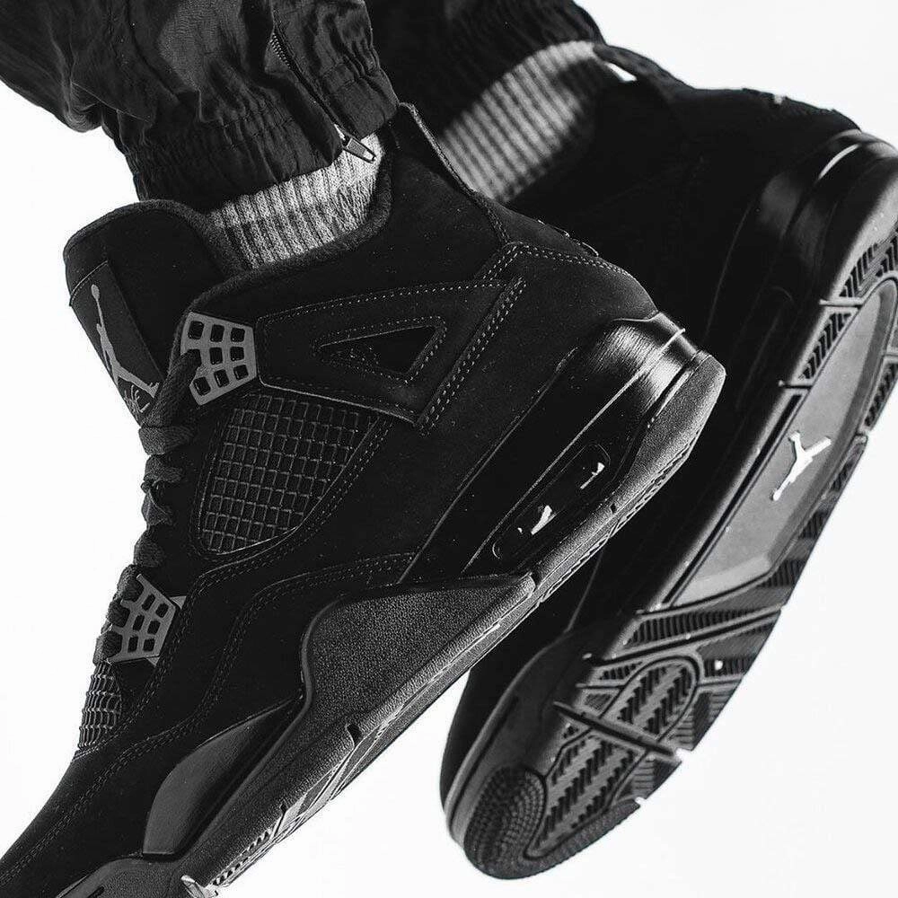 Air Jordan 4 Retro 'Black Cat' 2020 Air Jordan 4 retro basketball sneakers