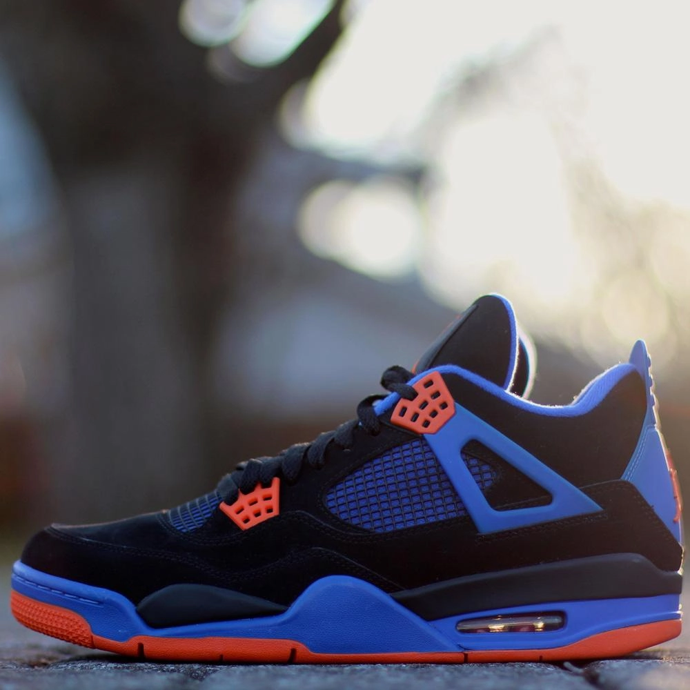 Air Jordan 4 Retro 'Cavs' Air Jordan 4 retro basketball sneakers