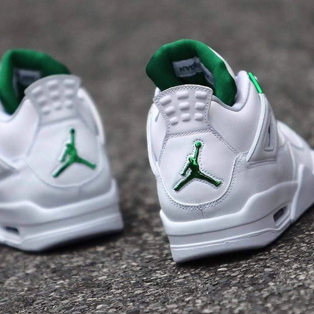 Air Jordan 4 Retro 'Green Metallic' Air Jordan 4 retro basketball sneakers
