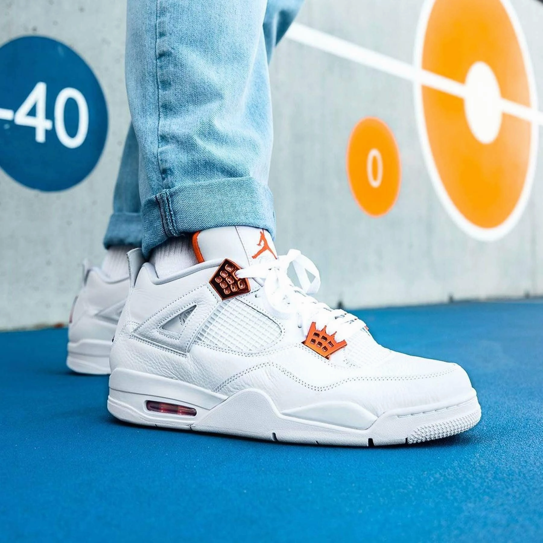 Air Jordan 4 Retro 'Orange Metallic' Air Jordan 4 retro basketball sneakers