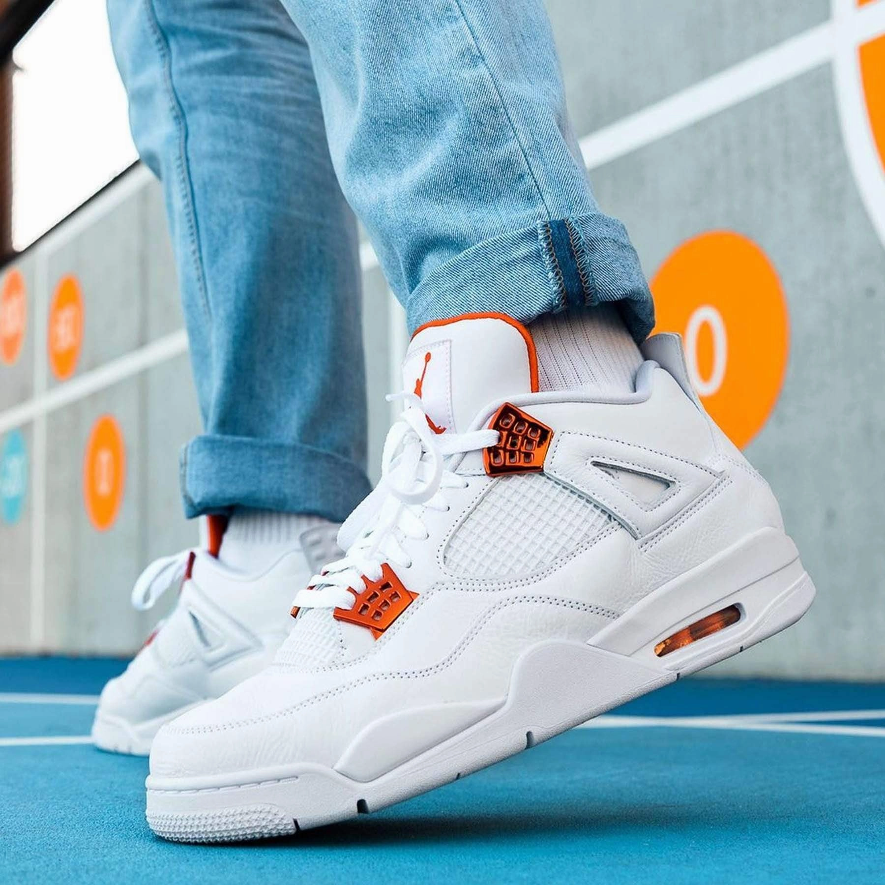 Air Jordan 4 Retro 'Orange Metallic' Air Jordan 4 retro basketball sneakers