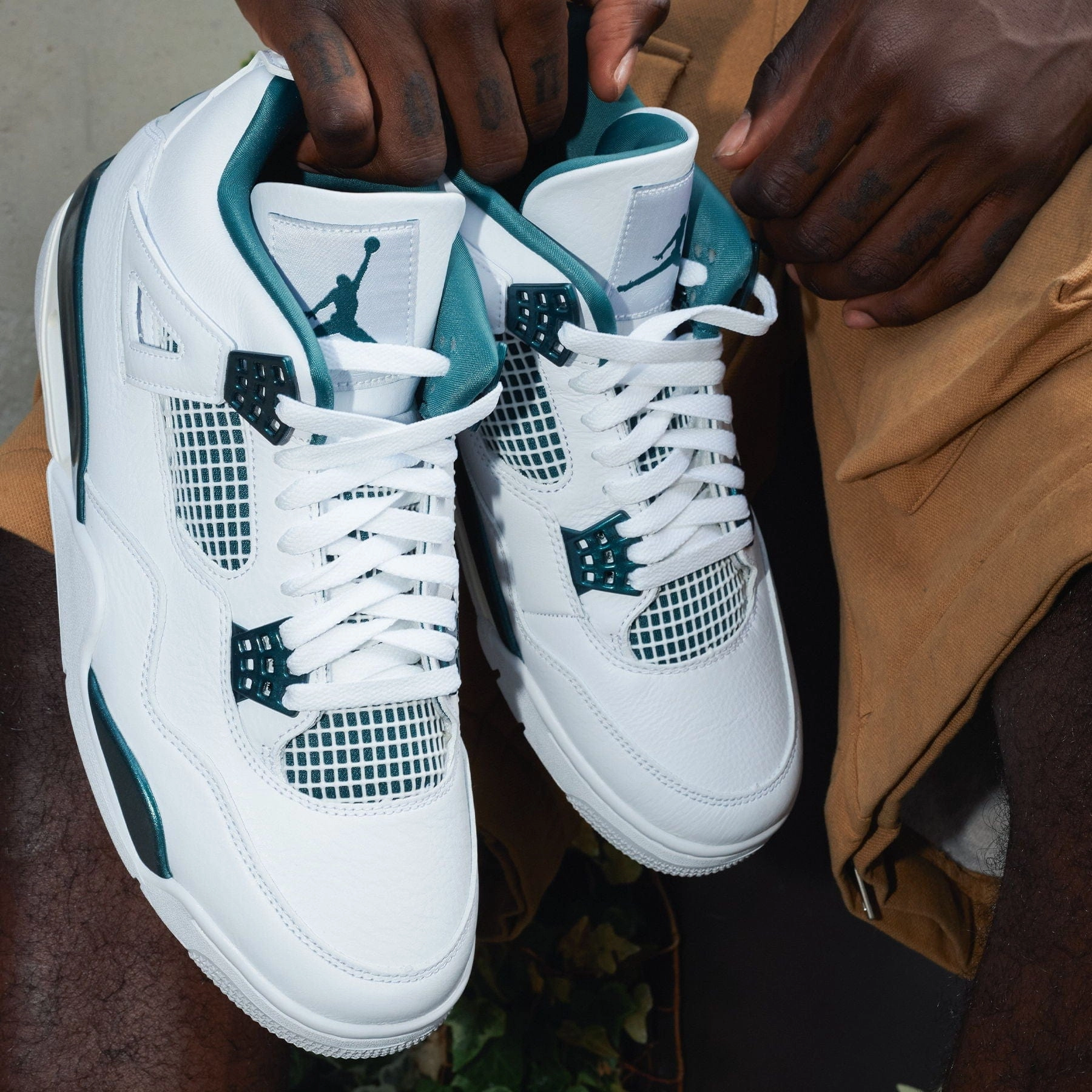 Air Jordan 4 Retro 'Oxidized Green' Air Jordan 4 retro basketball sneakers