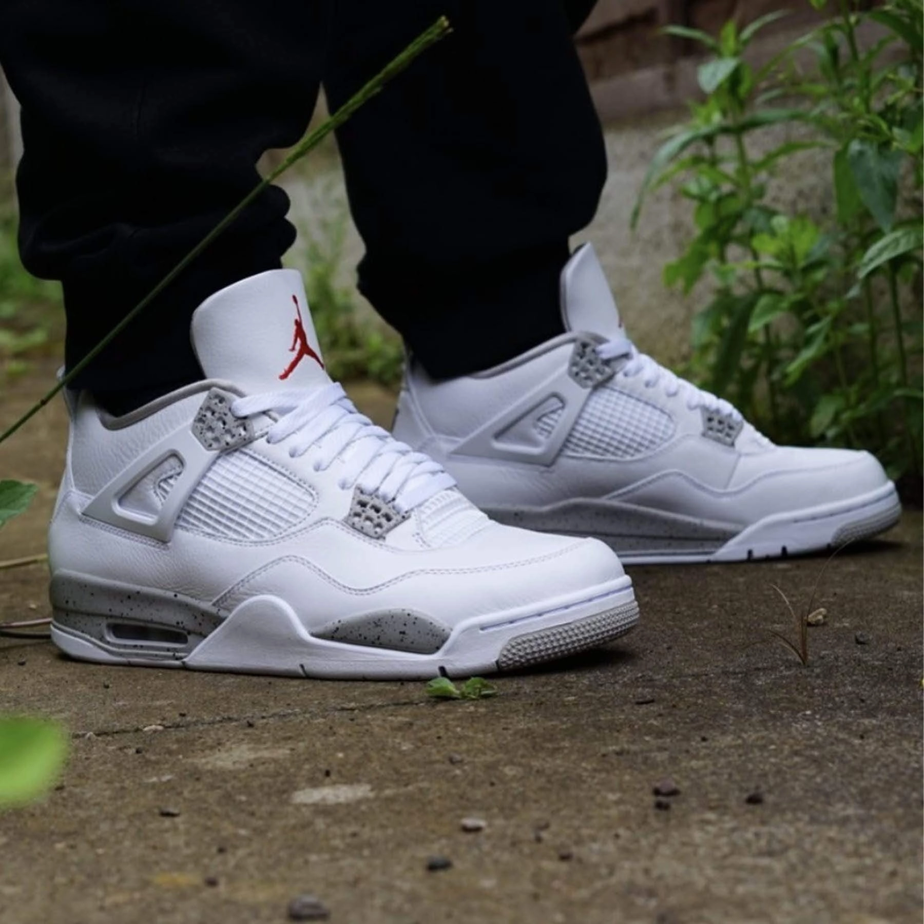 Air Jordan 4 Retro 'White Oreo' Air Jordan 4 retro basketball sneakers