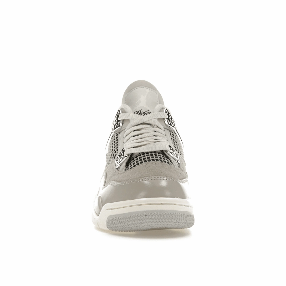 Air Jordan 4 Retro Frozen Moments Fan-favorite sport trainers