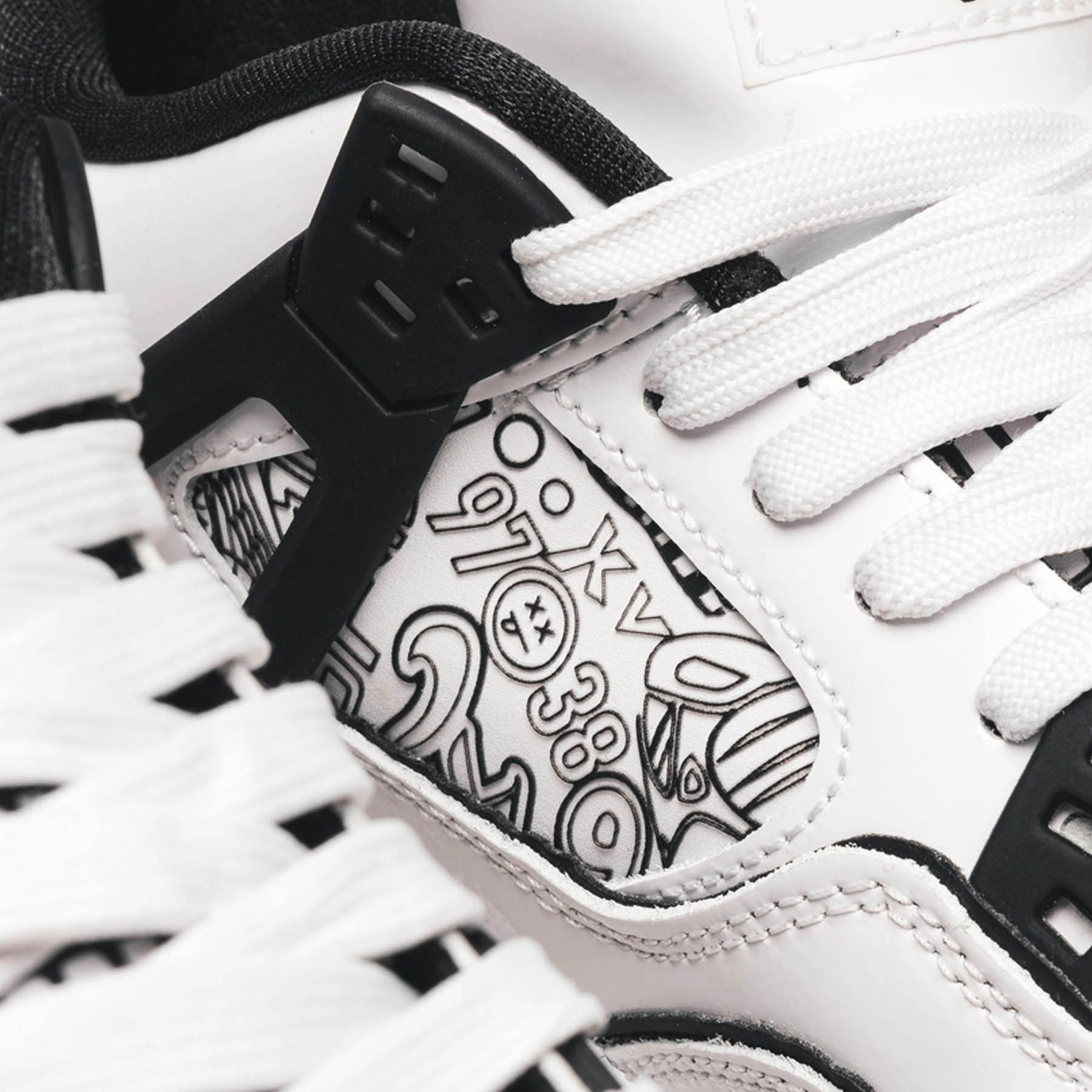 Air Jordan 4 Retro GS 'DIY' Air Jordan 4 retro basketball sneakers