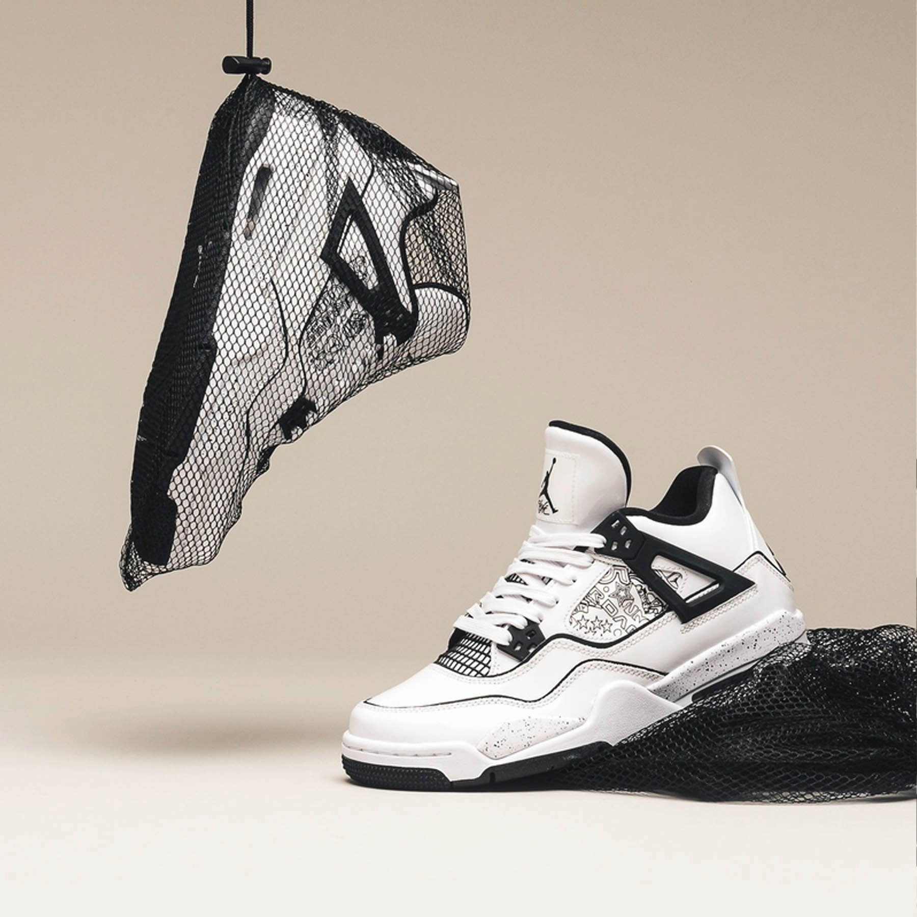 Air Jordan 4 Retro GS 'DIY' Air Jordan 4 retro basketball sneakers