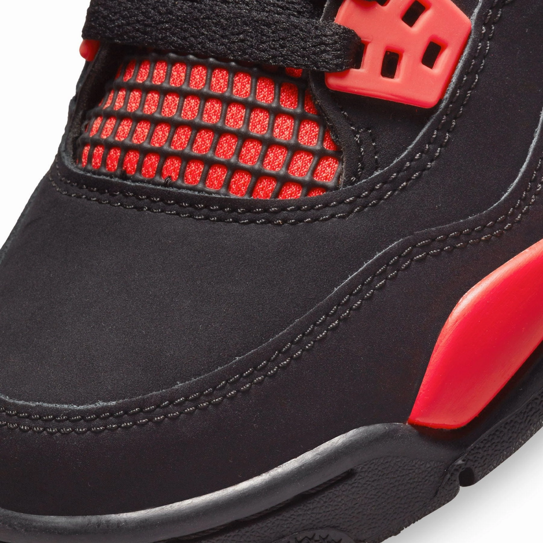 Air Jordan 4 Retro GS 'Red Thunder' Air Jordan 4 retro basketball sneakers