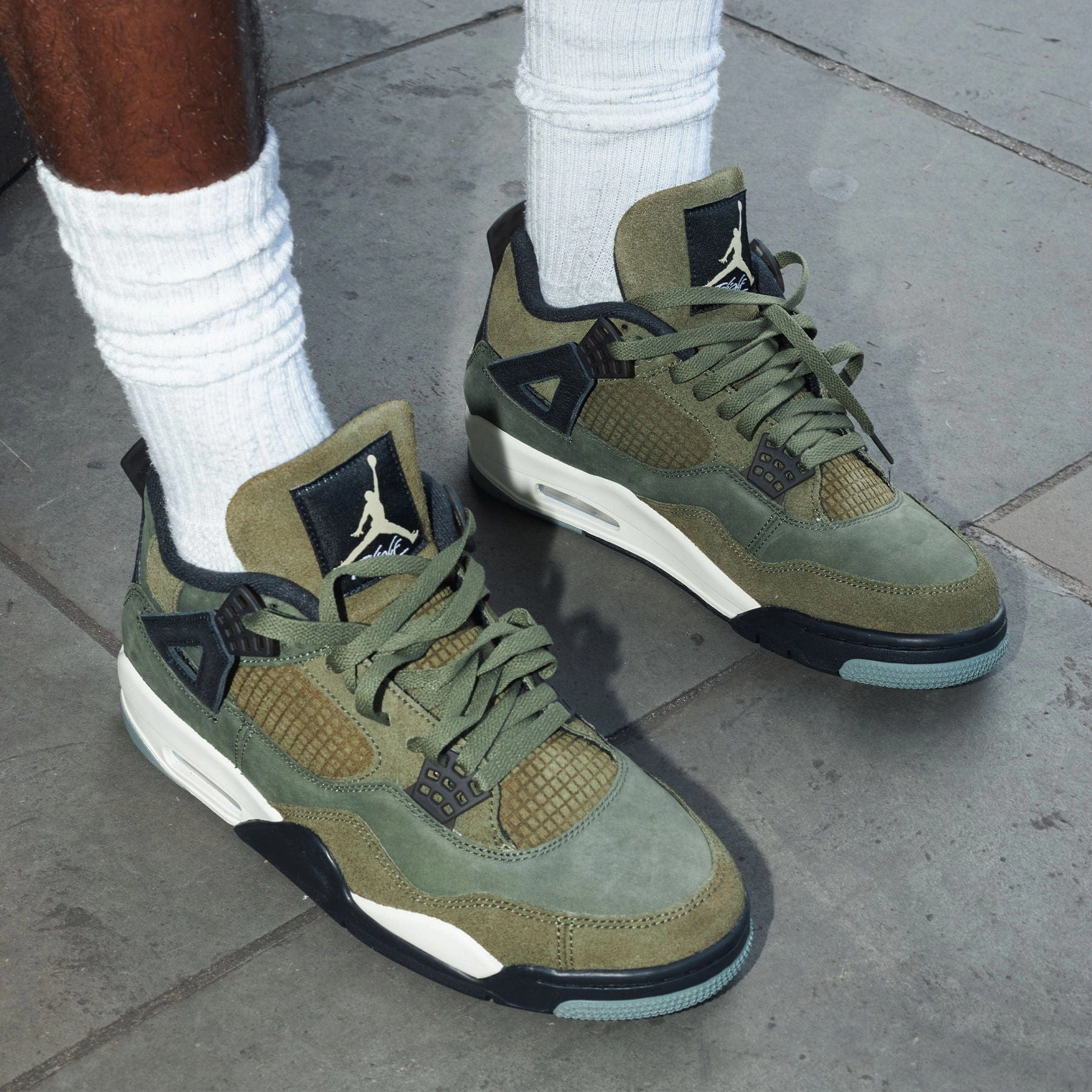 Air Jordan 4 Retro SE 'Craft - Olive' Air Jordan 4 retro basketball sneakers