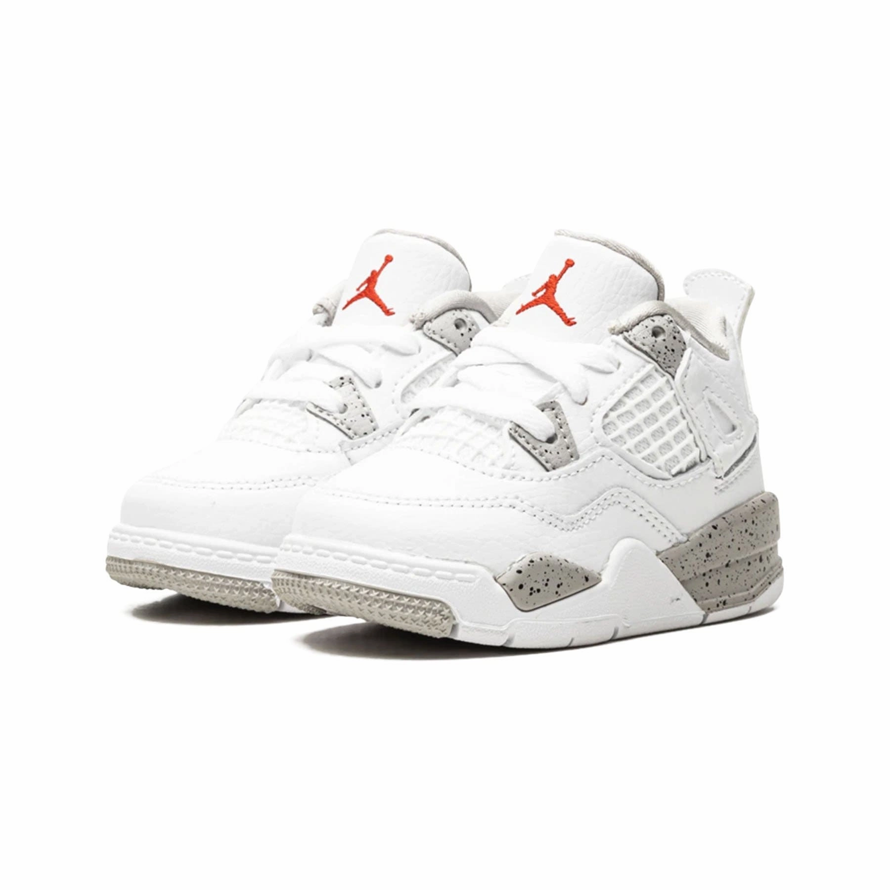 Air Jordan 4 Retro TD 'White Oreo' Air Jordan 4 retro basketball sneakers