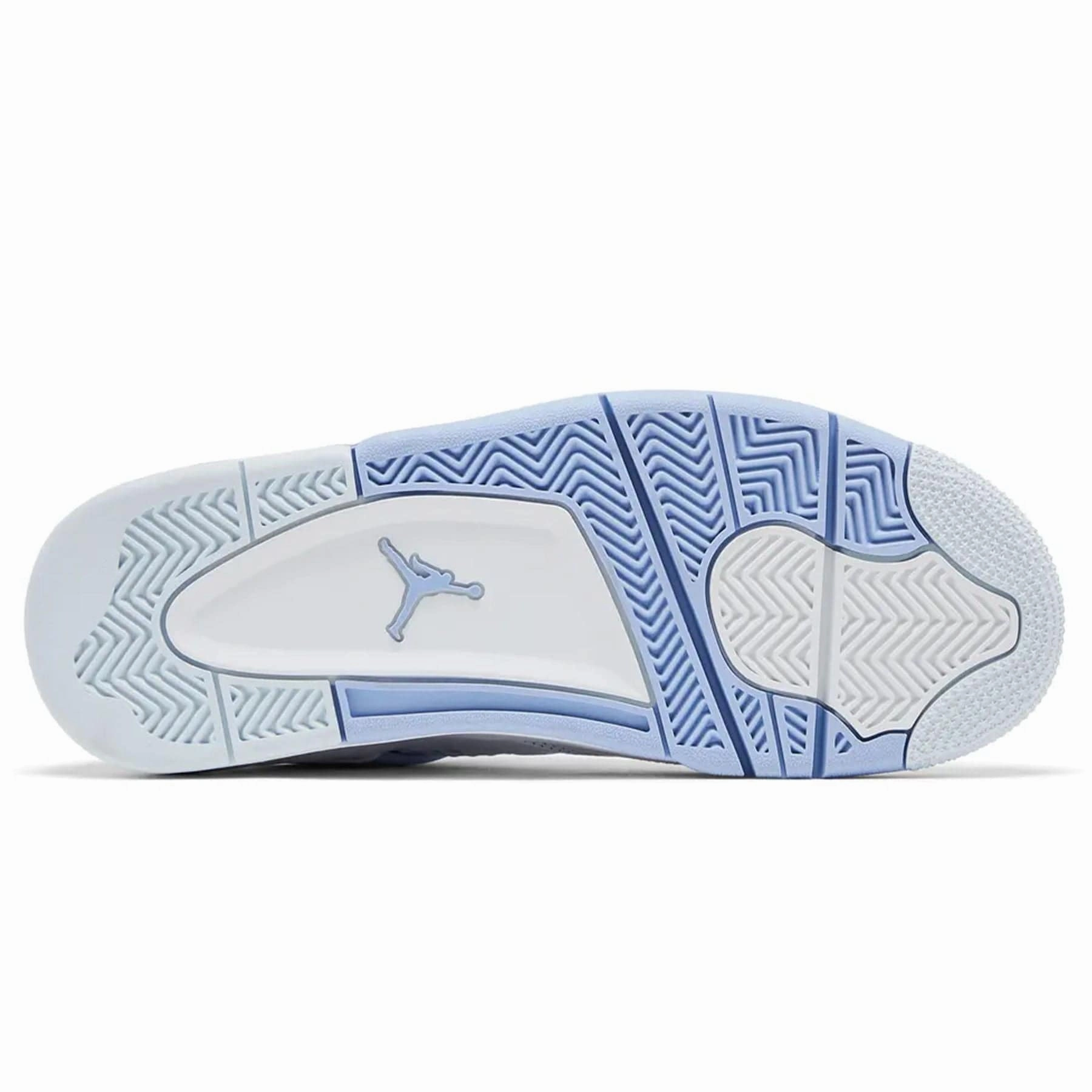 Air Jordan 4 Wmns Retro 'Forget Me Not' Air Jordan 4 retro basketball sneakers