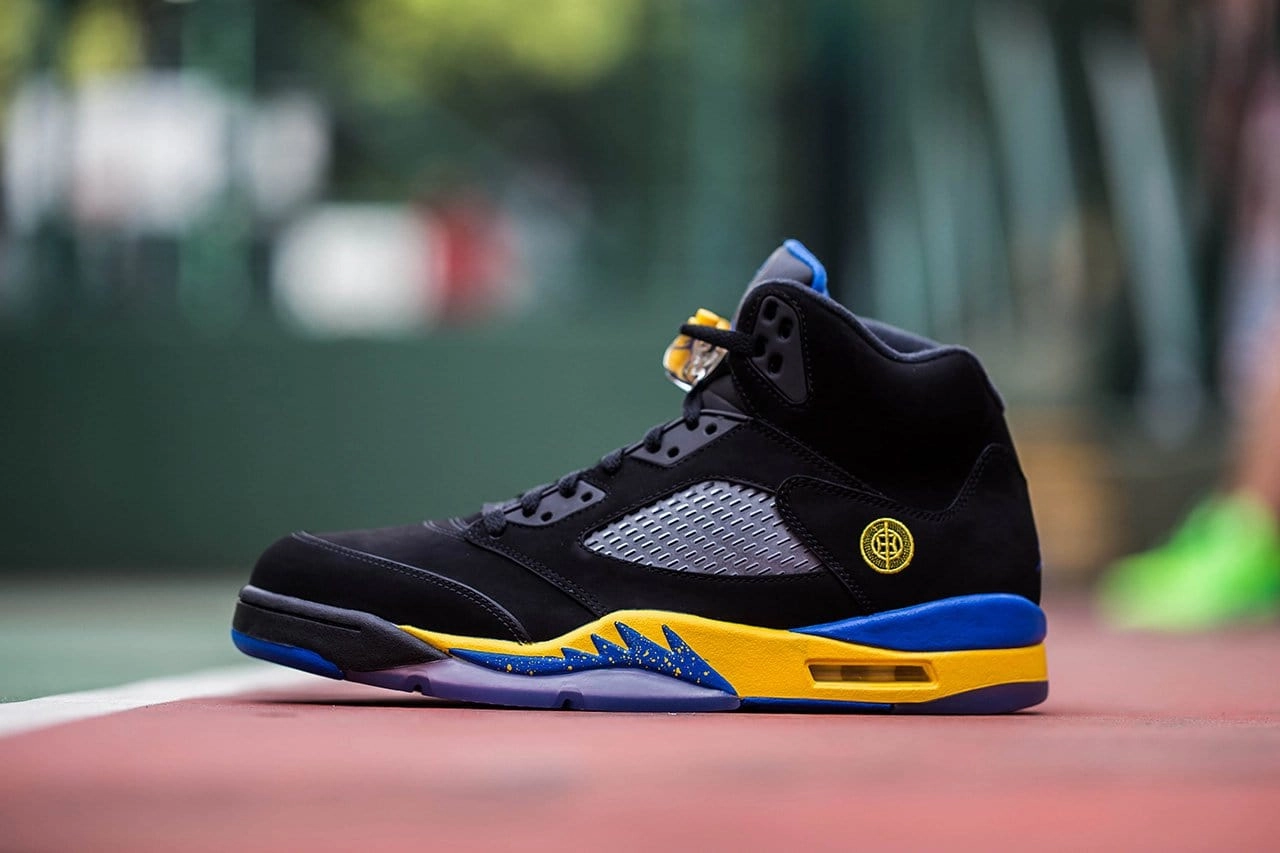 AIR JORDAN 5 - SHANGHAI SHEN Cushioned active lifestyle kicks