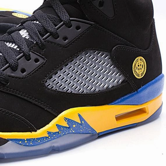 AIR JORDAN 5 - SHANGHAI SHEN Cushioned active lifestyle kicks