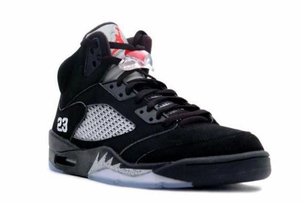 Air Jordan 5 Retro 'Black Metallic Silver' Cushioned active lifestyle kicks
