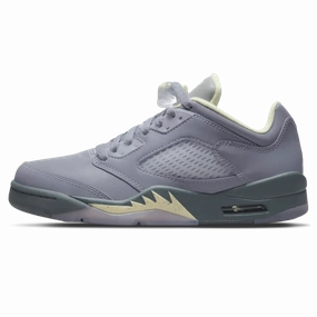 Air Jordan 5 Retro Low Wmns 'Indigo Haze' Jordan 5 shoes with premium finish