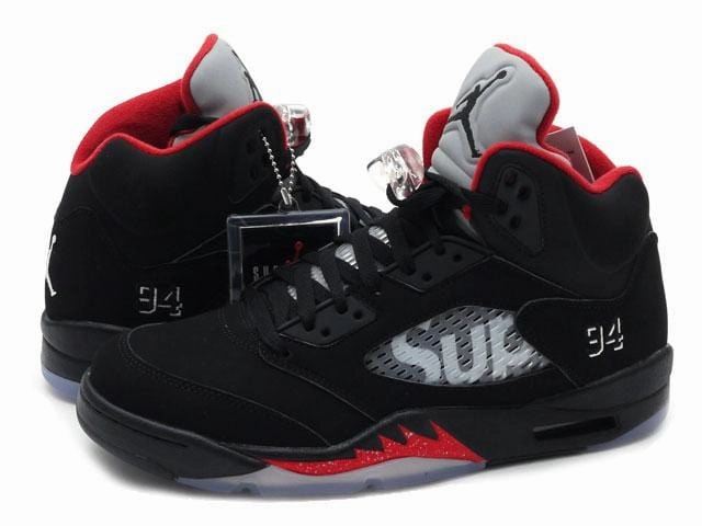 AIR JORDAN 5 RETRO SUPREME "SUPREME" Black Cushioned active lifestyle kicks