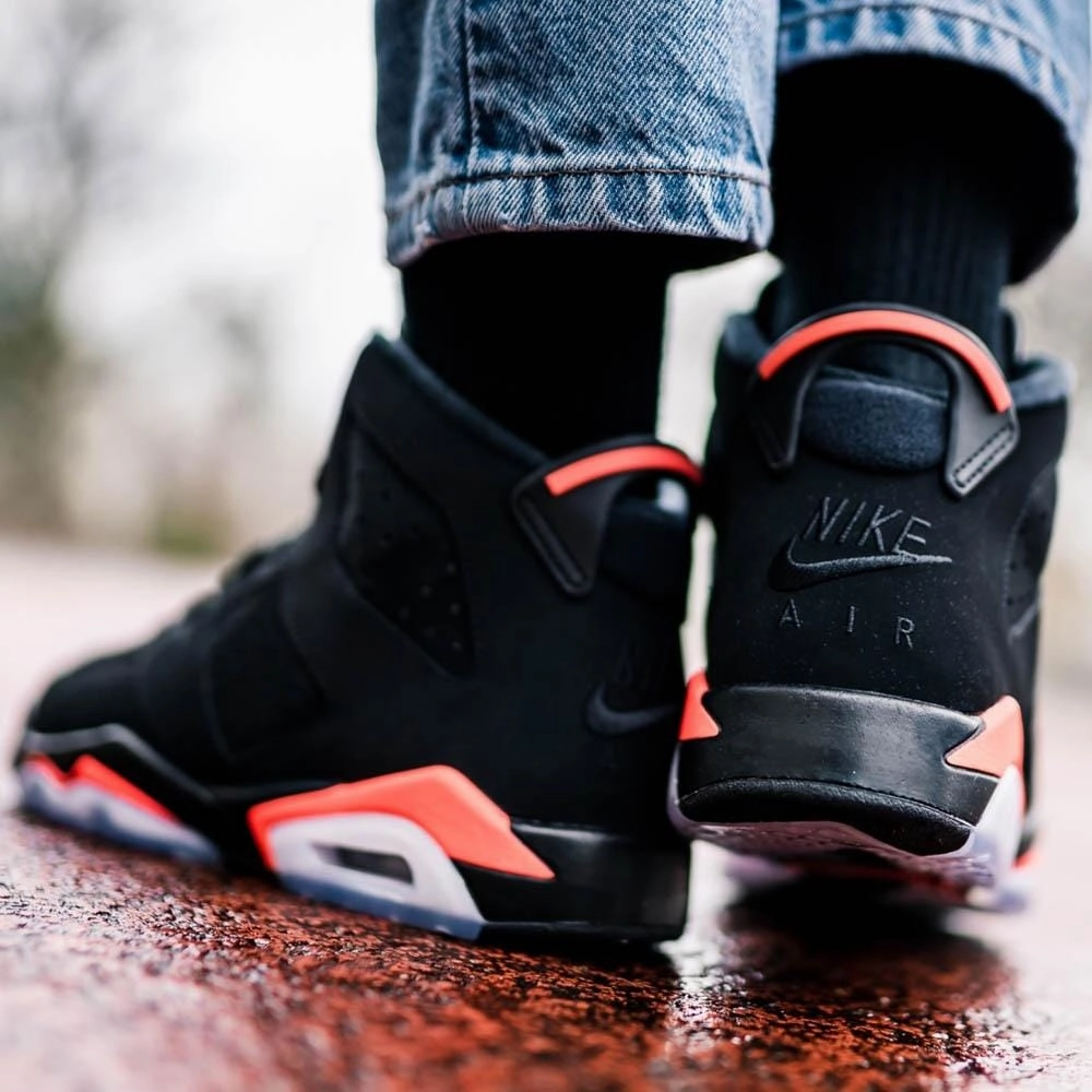 Air Jordan 6 GS Infrared Retro 2019 Responsive game-time sneakers