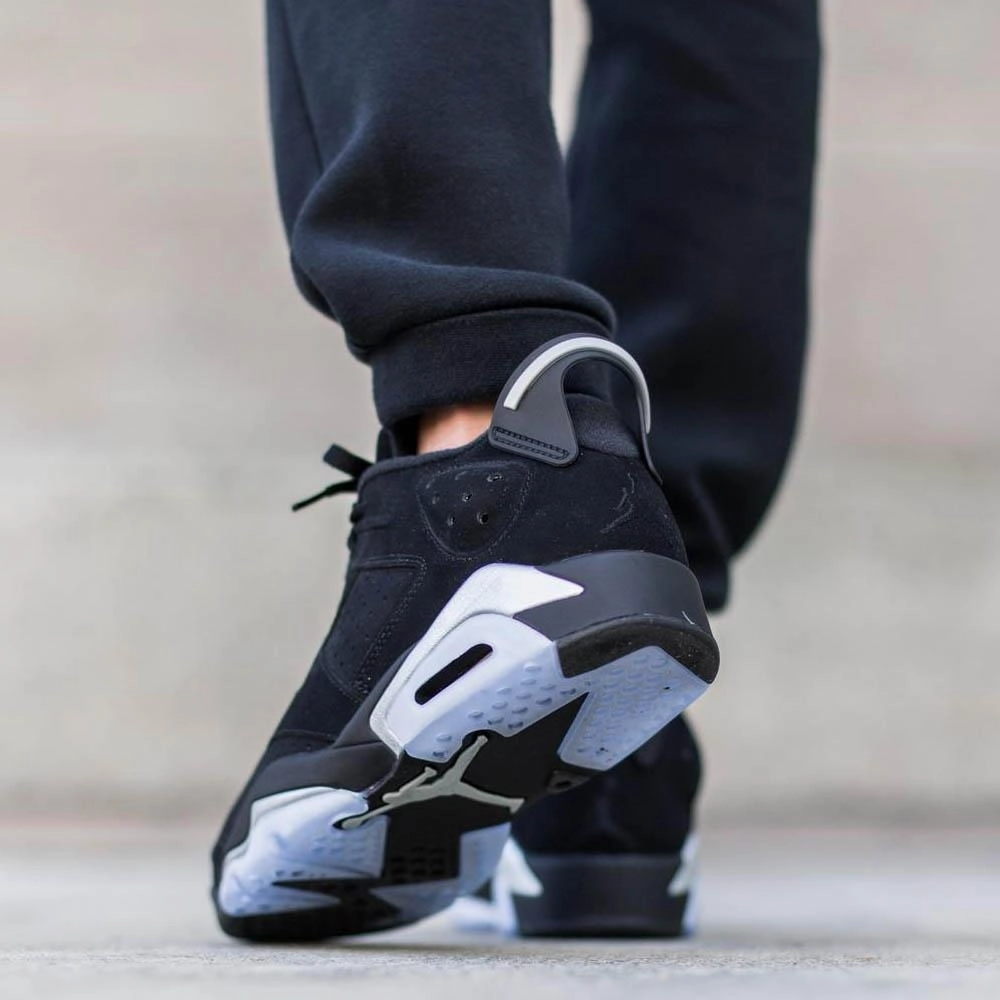 Air Jordan 6 Low "Chrome" Responsive game-time sneakers