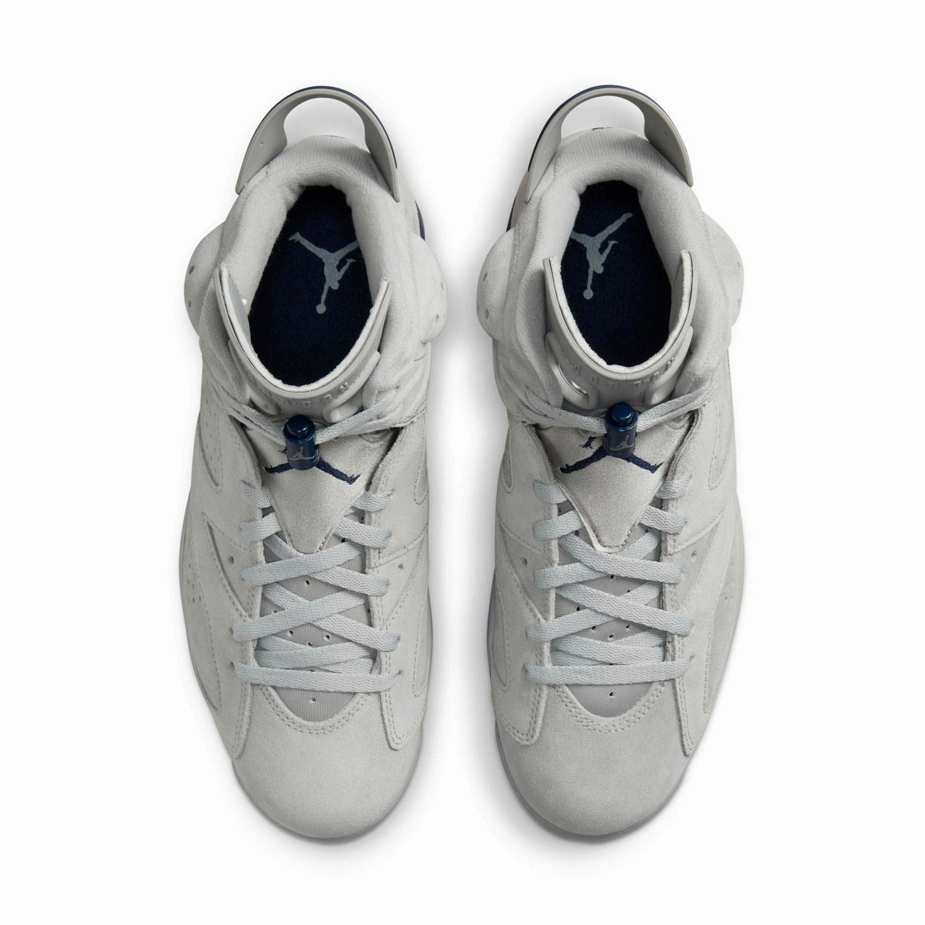 Air Jordan 6 Retro 'Georgetown' Responsive game-time sneakers