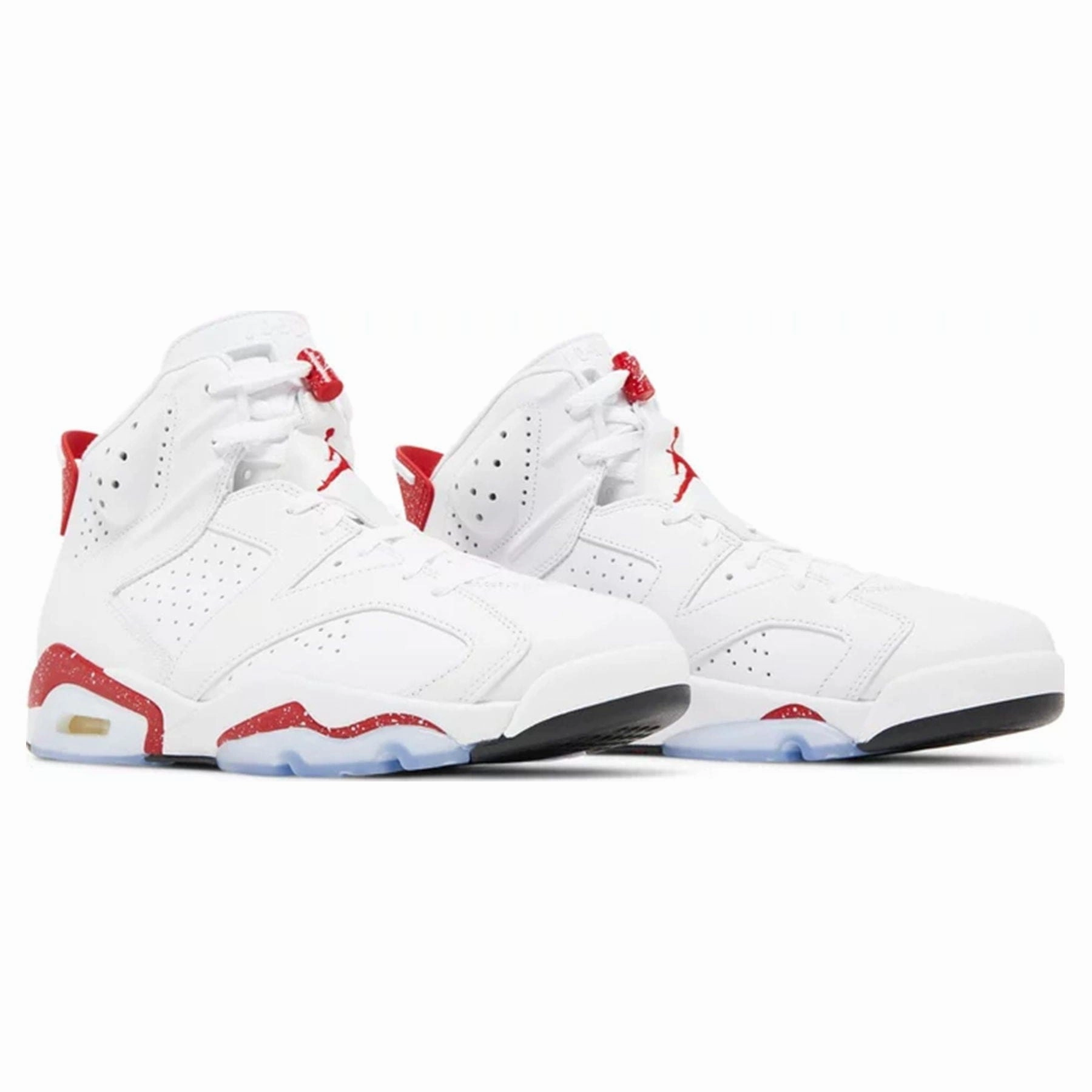 Air Jordan 6 Retro 'Red Oreo' Responsive game-time sneakers