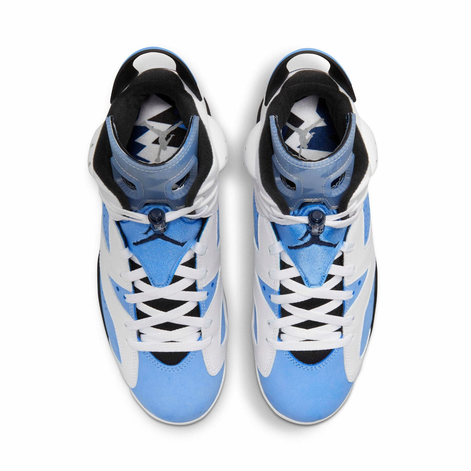 Air Jordan 6 Retro 'UNC Home' Responsive game-time sneakers