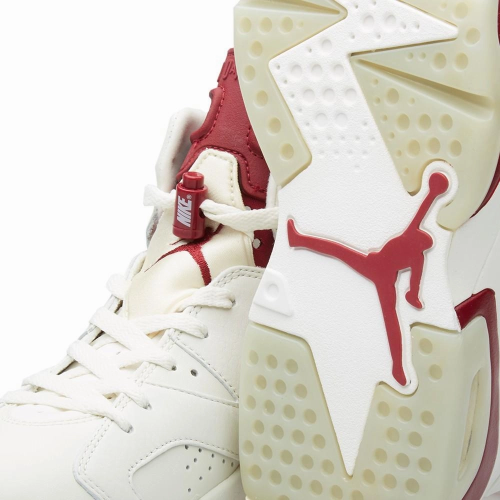 Air Jordan 6 Retro Maroon Responsive game-time sneakers