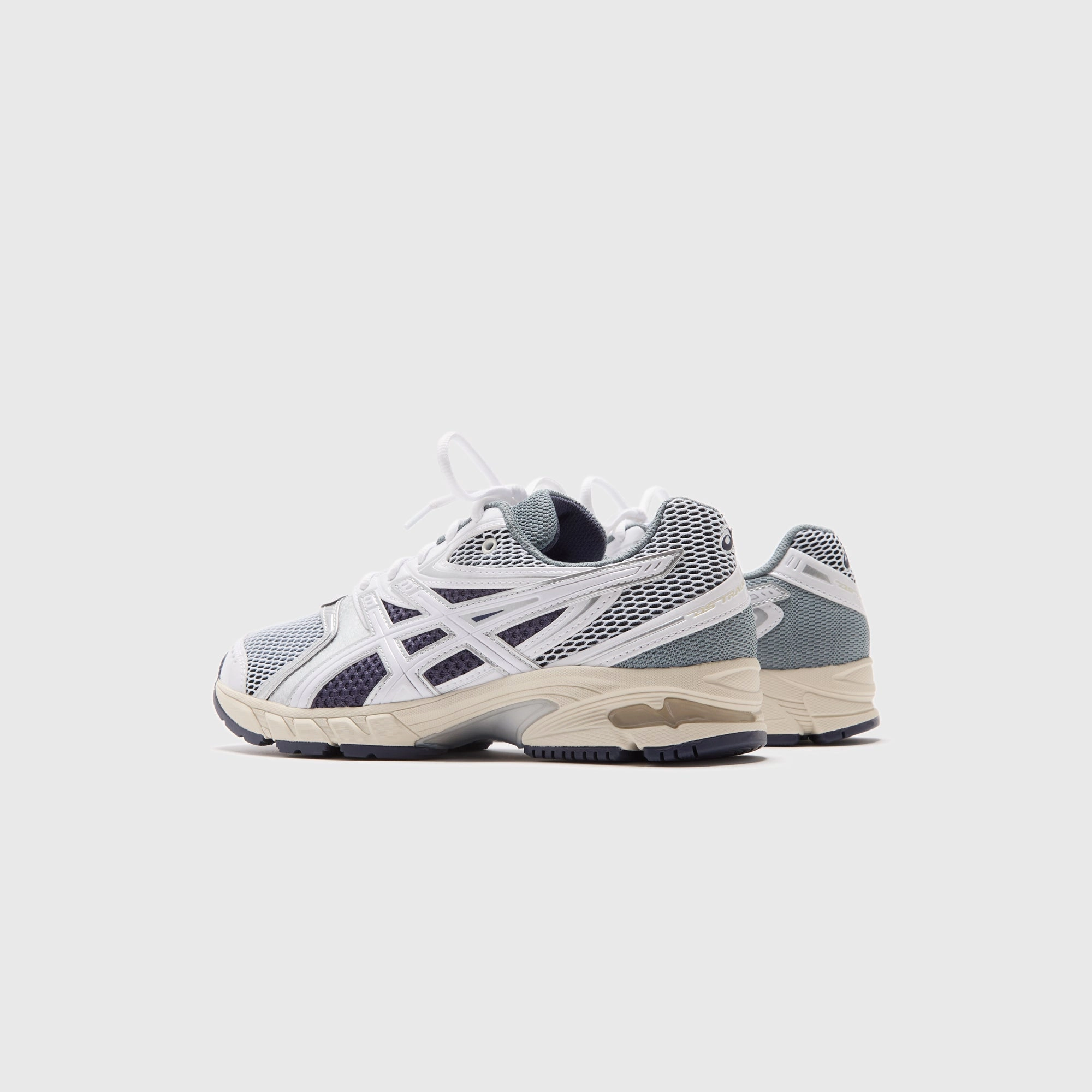 ASICS Gel-DS Trainer 14 - White / Pure Silver Sport lifestyle shoes