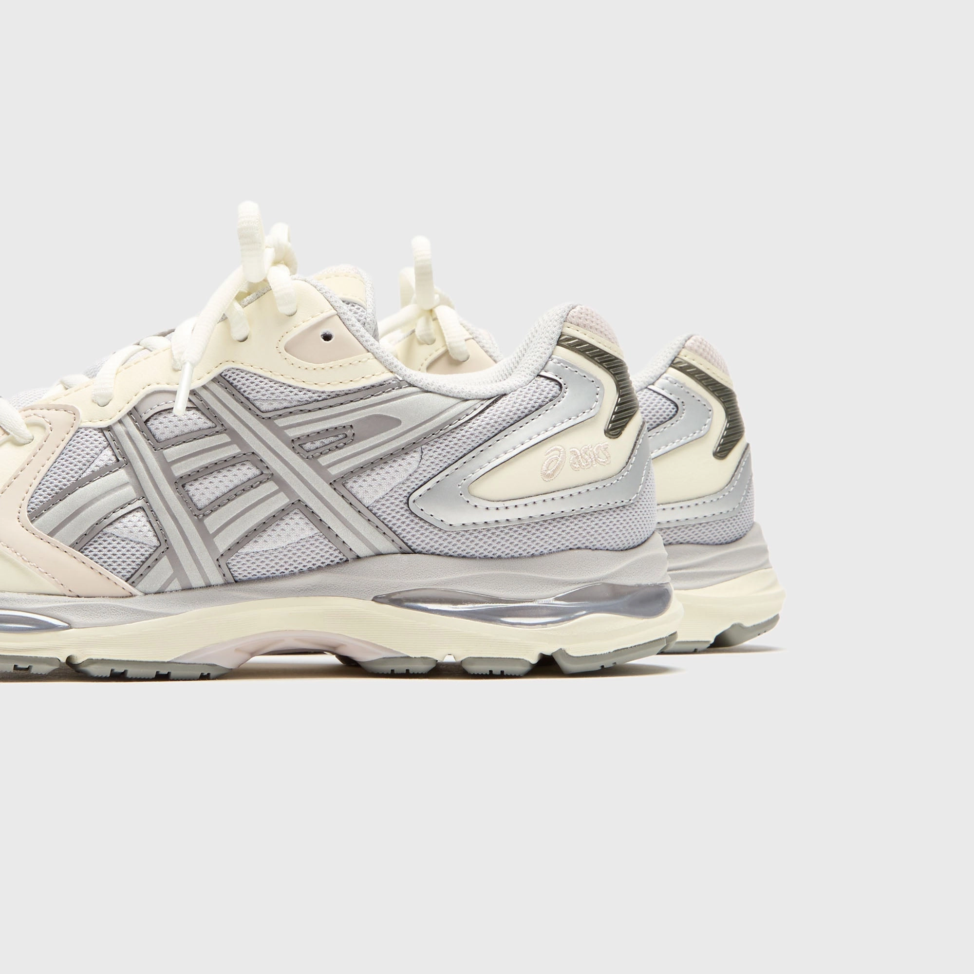 ASICS Gel-K1011 - Cloud Grey / Cream Sport lifestyle shoes