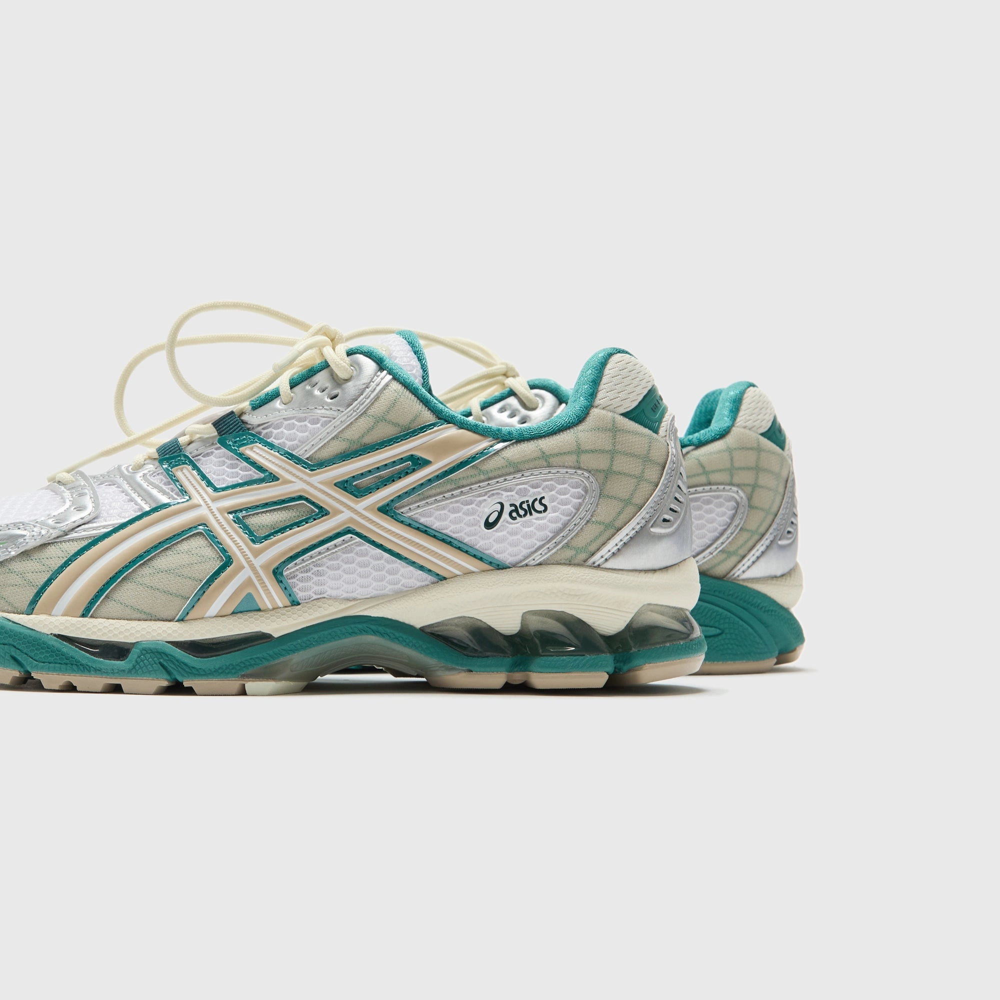 ASICS Gel-Nimbus 10.1 - White / Rainy Lake Sport lifestyle shoes