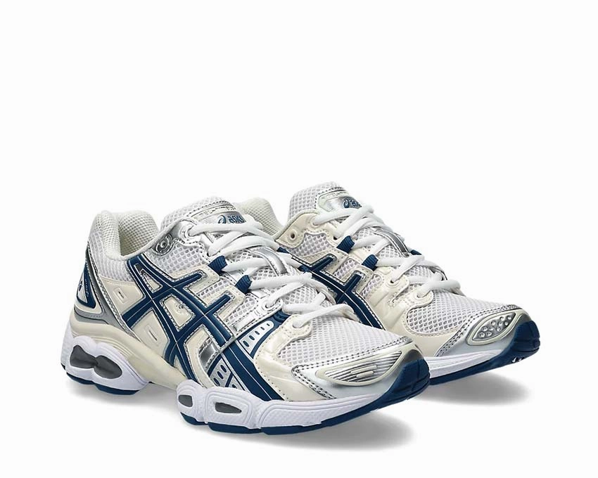 Asics Gel-Nimbus 9 Soft-cushion runners