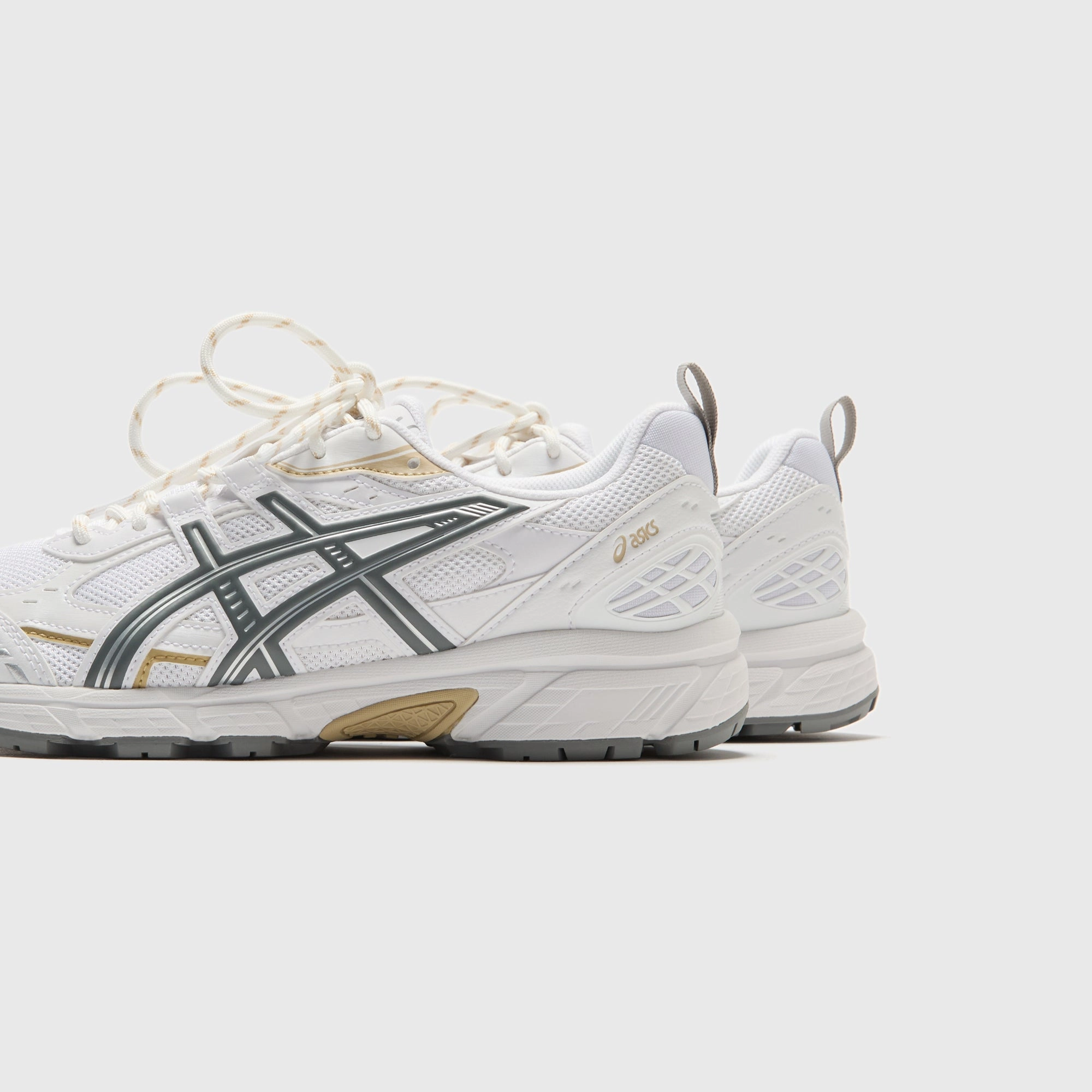 ASICS Gel-Nunobiki - White / Clay Grey Sport lifestyle shoes