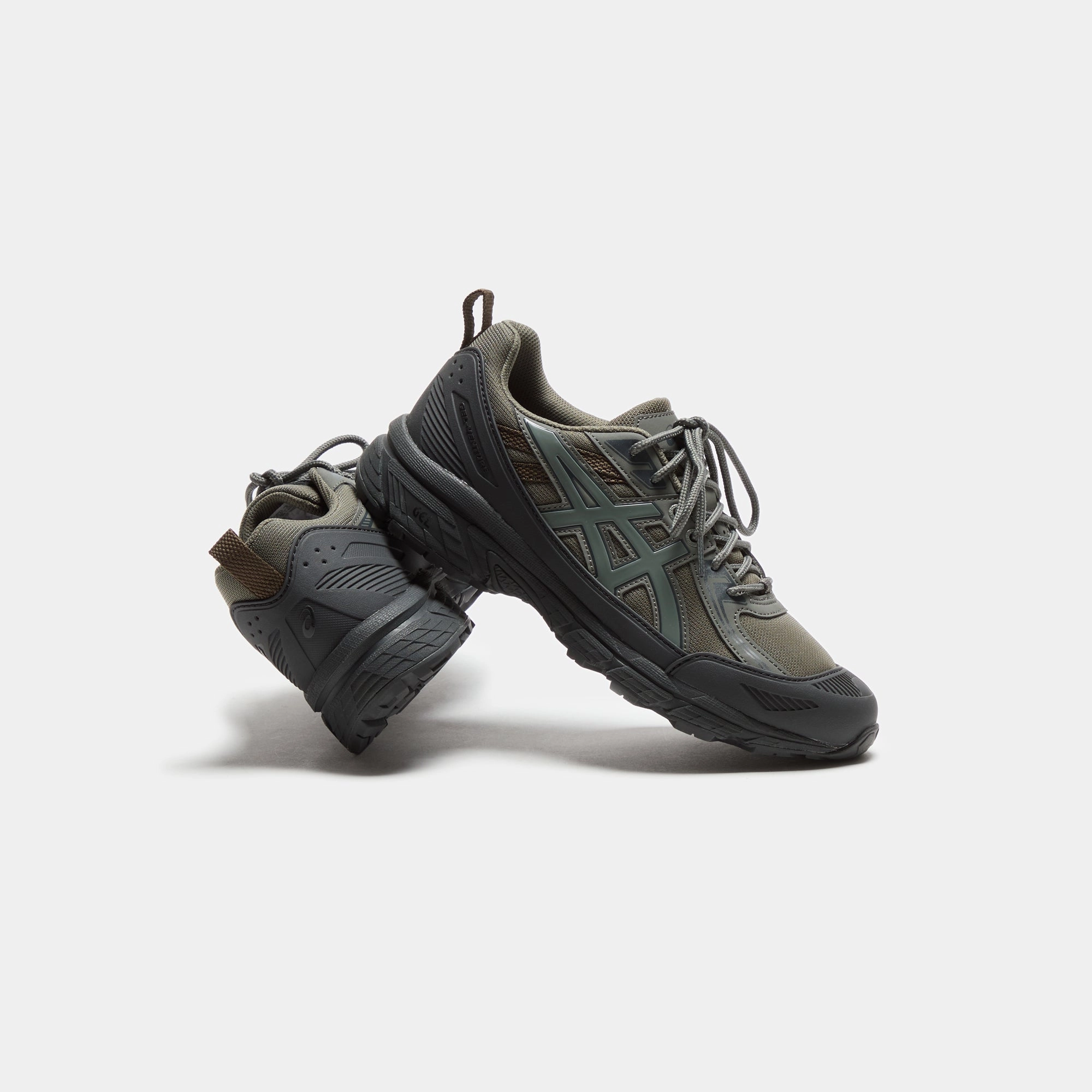 ASICS GEL-Venture 6 Shield - Graphite Grey / Truffle Grey Sport lifestyle shoes