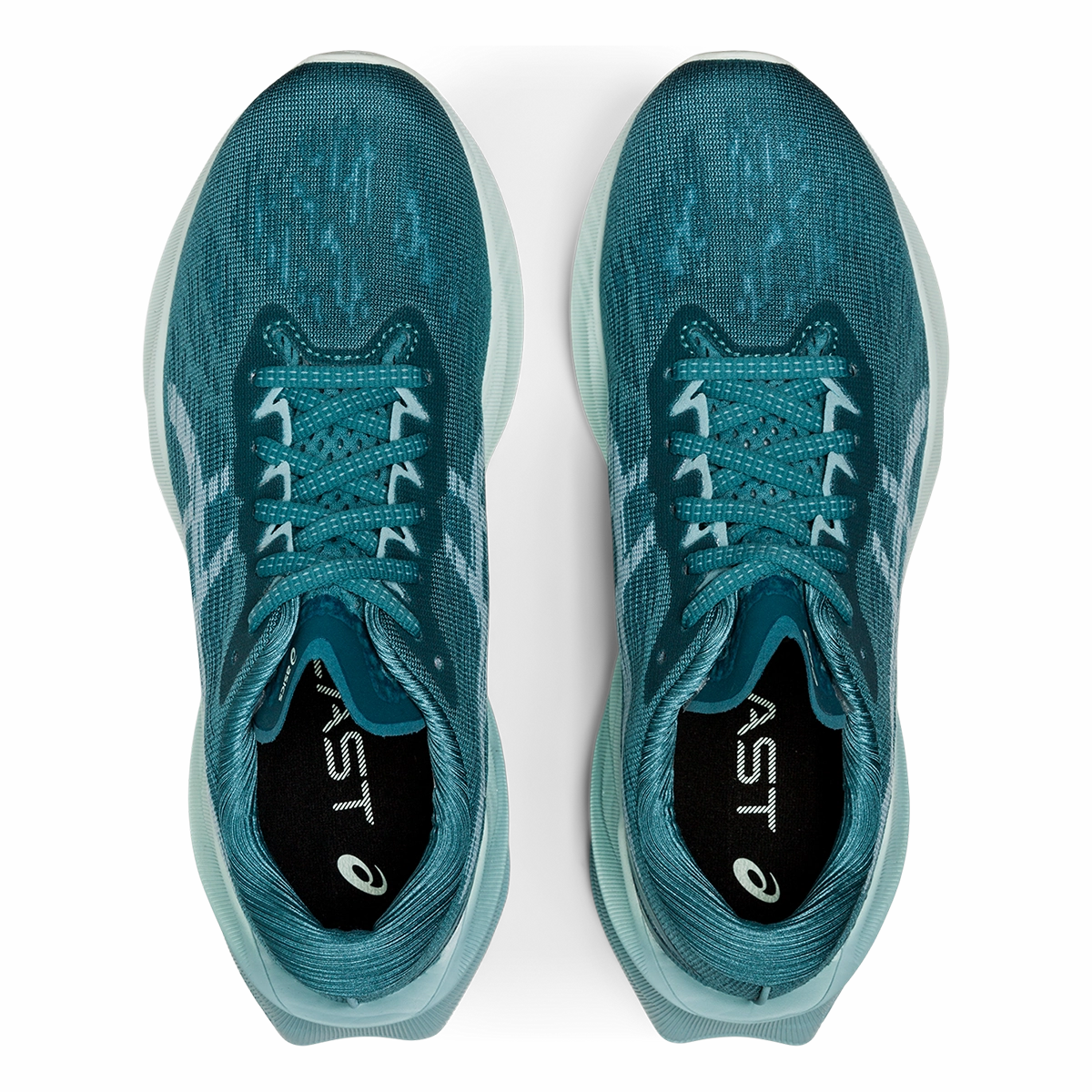 Asics Novablast 3 Asics neutral running shoes