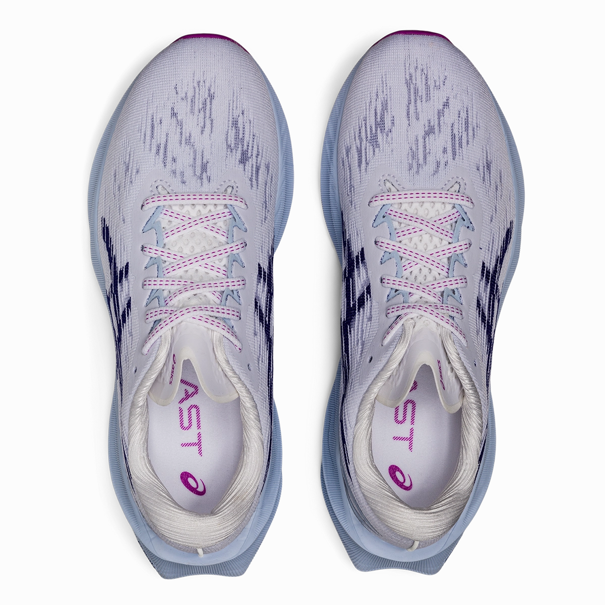 Asics Novablast 3 Cushioned running sneakers