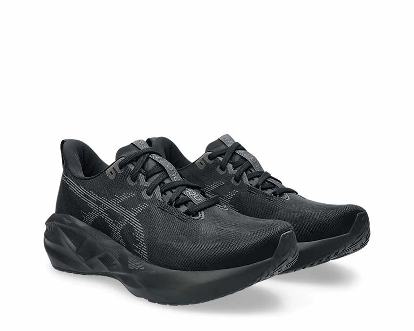 Asics Novablast 5 Breathable training shoes