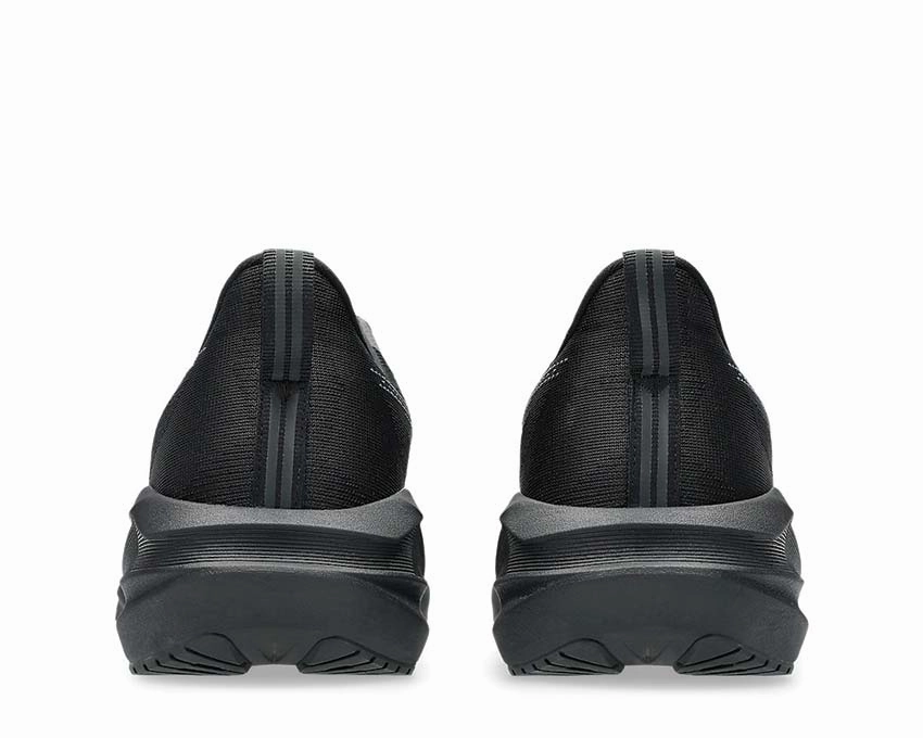 Asics Novablast 5 Breathable training shoes