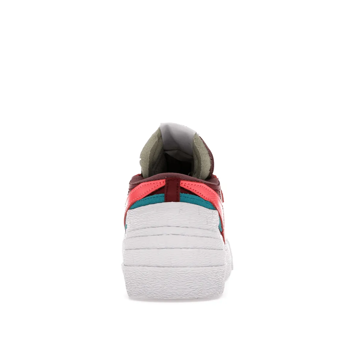 Blazer Low x Sacai x KAWS Team Red Nike X Sacai Edition