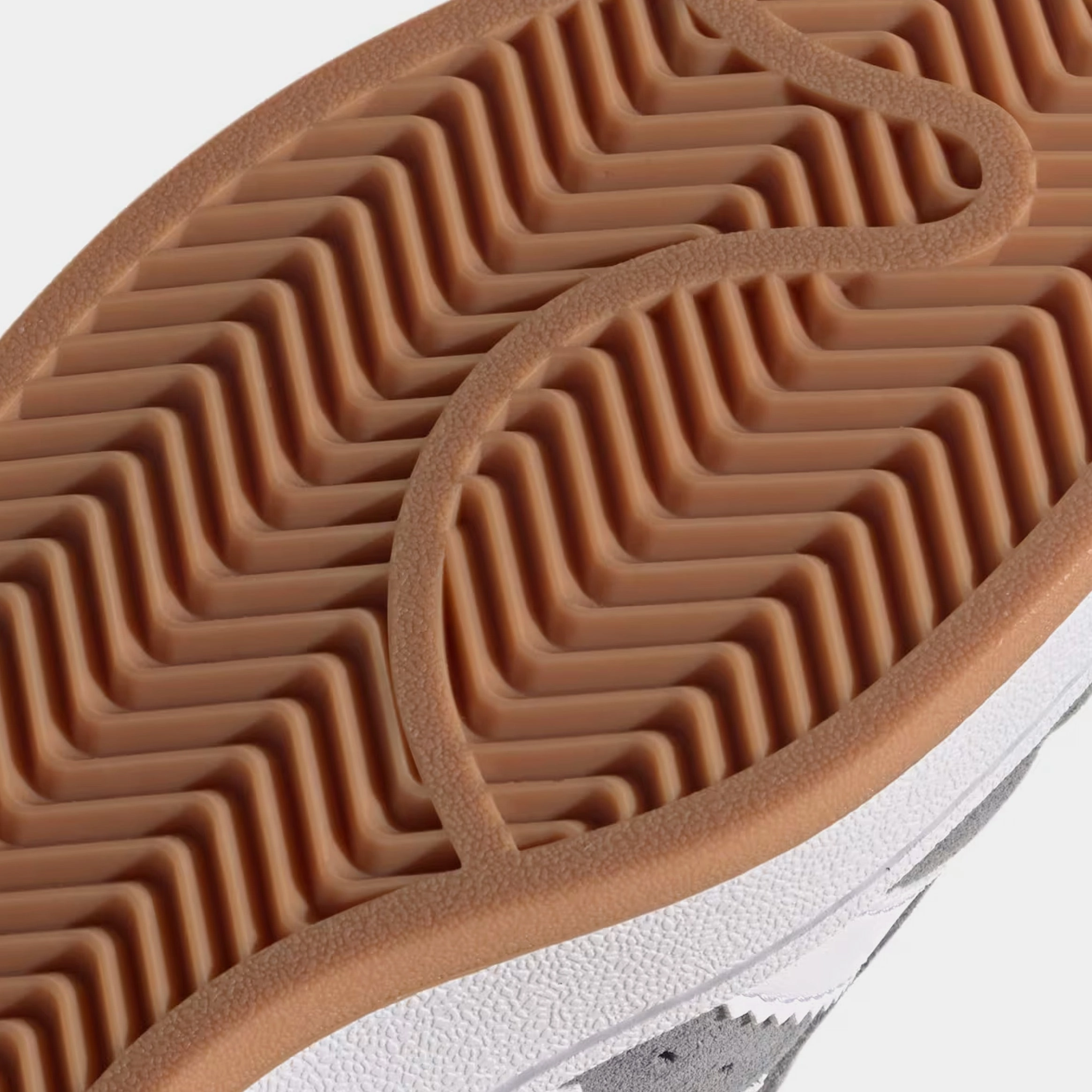 Campus 00s Grade School Lifestyle Shoes (Grey Three/Cloud White/Cloud White) Classic suede trainers