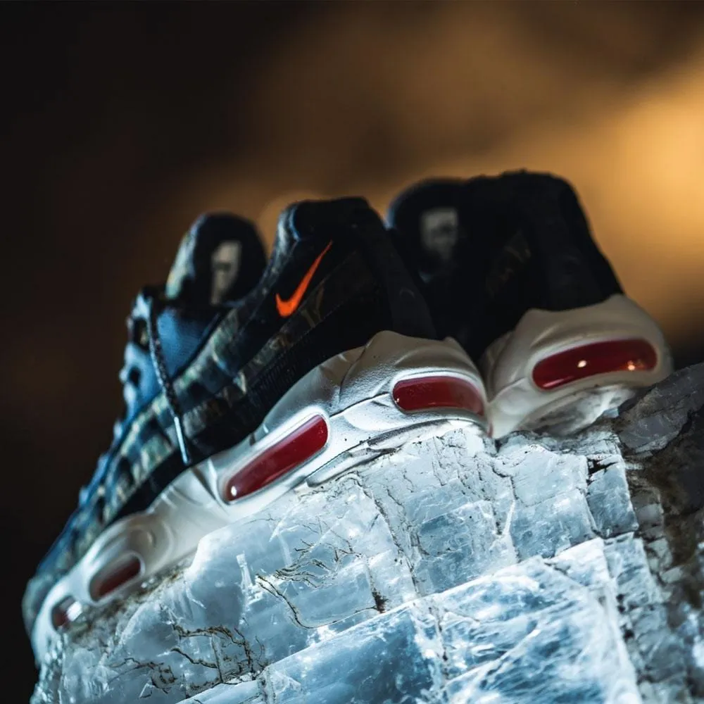 Carhartt x Nike Air Max 95 Camo Green Nike Max 95 versions