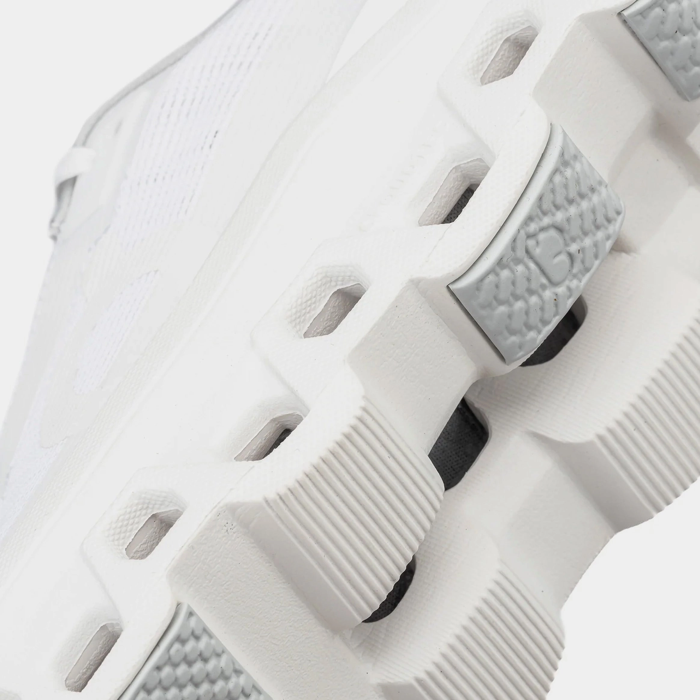 Cloudmonster Void Womens Running Shoes (White/White) On Running Womens Shoes