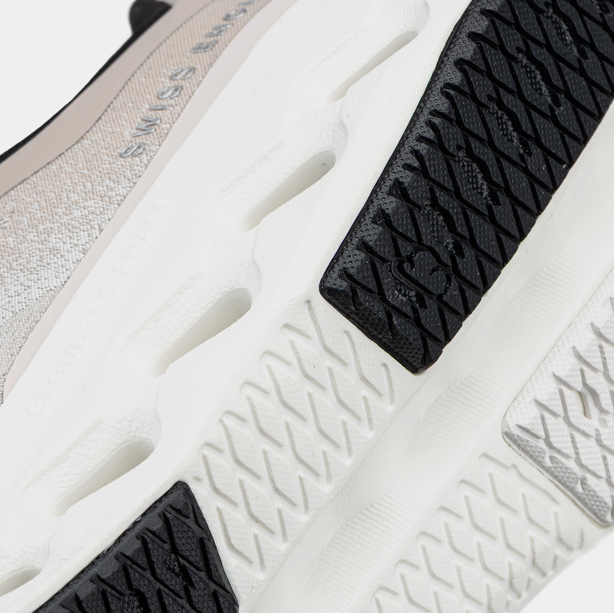 Cloudsurfer Next Mens Running Shoes (Fog/Ivory) On Running Womens Shoes